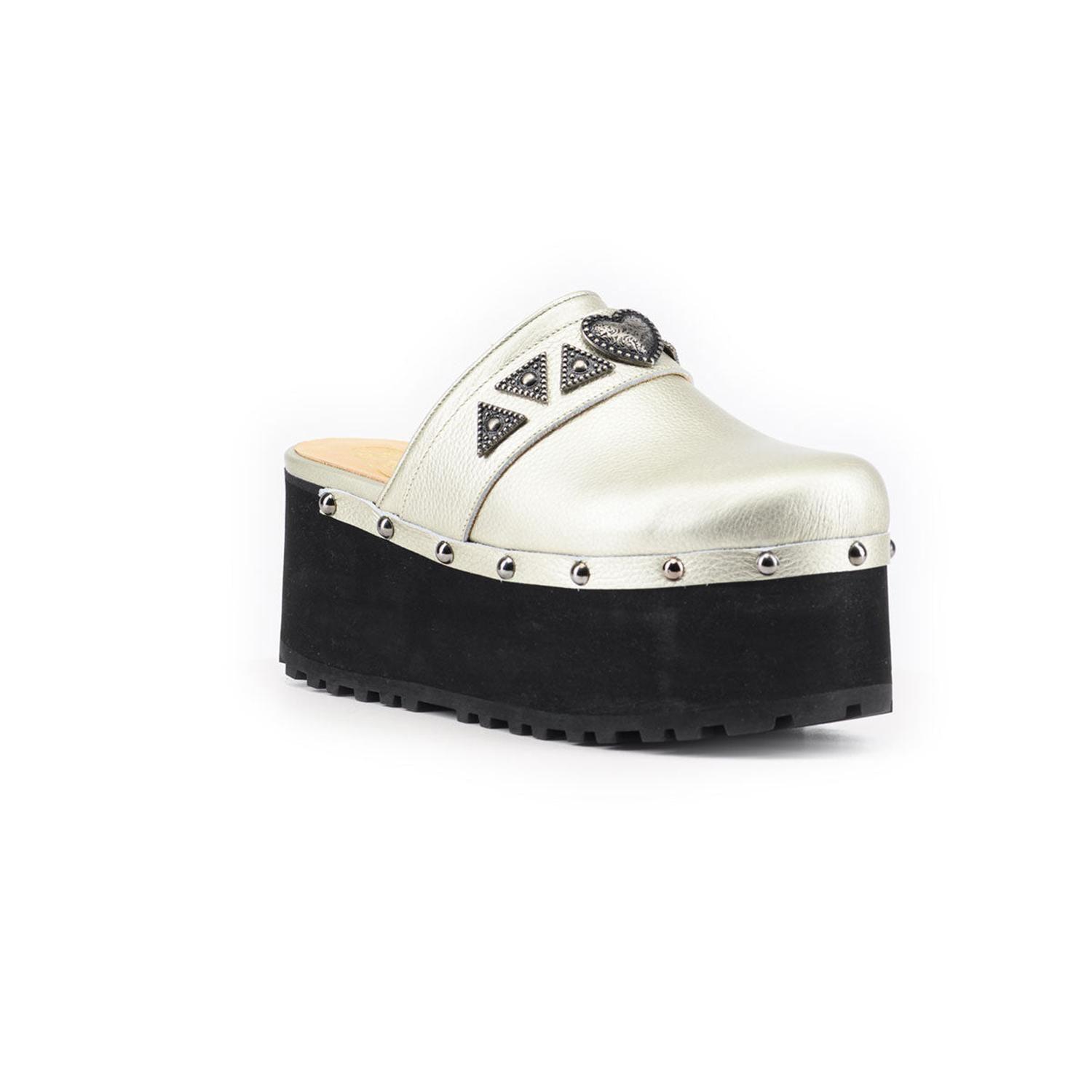 ZUECO CORAZÓN ALTO-1