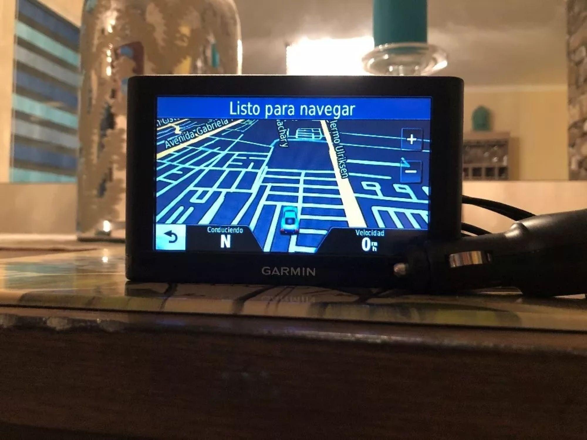 USADO / GPS Garmin - Mapas: Chile y Sudamérica - Funciona Sin Internet-3