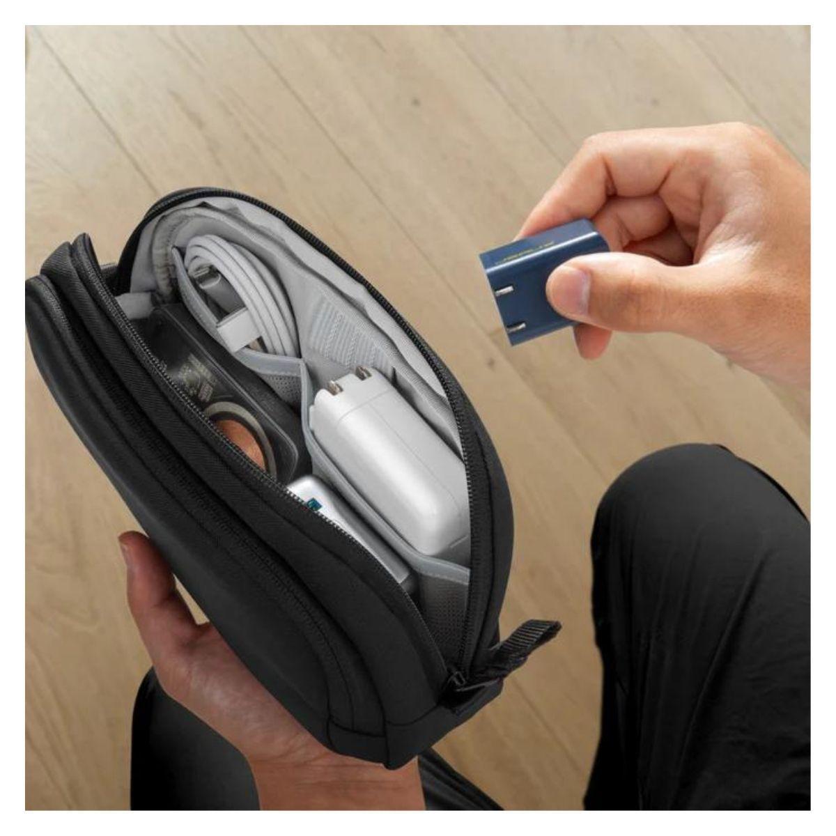 Tomtoc Estuche Light-T12 para Accesorios Electrónicos Mediano - Negro-6