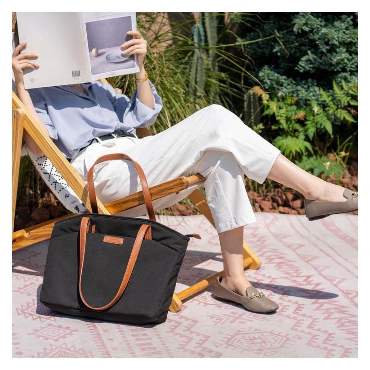 Tomtoc Bolso Tote Versatile-T23 MacBook Pro 16" M3/M2/M1 Negro-5