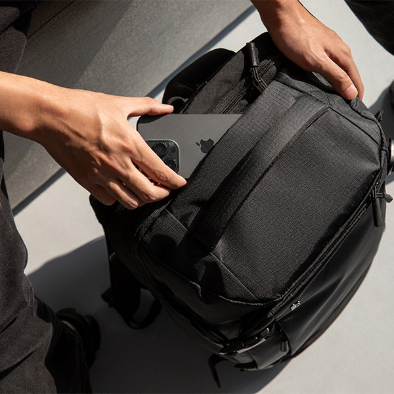 Tomtoc Mochila de Viaje Navigator-T66 Liteway de 40L para Notebook 17,3" Negro-8