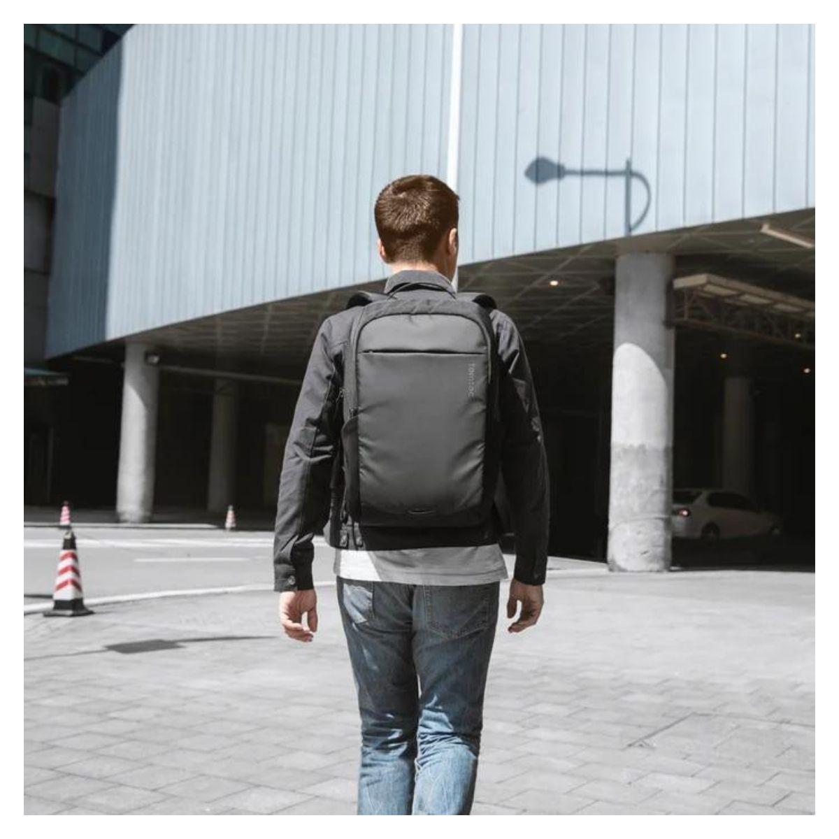 Tomtoc Mochila Premium Navigator-T68 26L 15.6" Negro-2