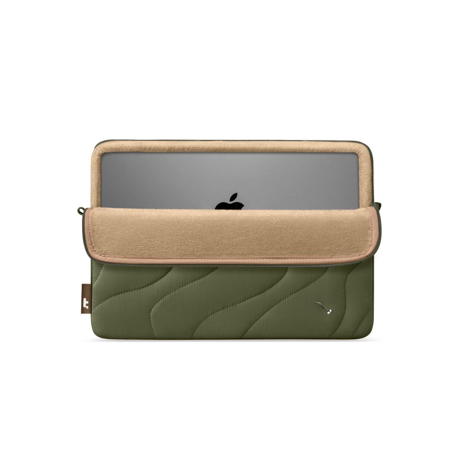 Tomtoc Funda Terra-A27 para MacBook Air 13" Verde-2