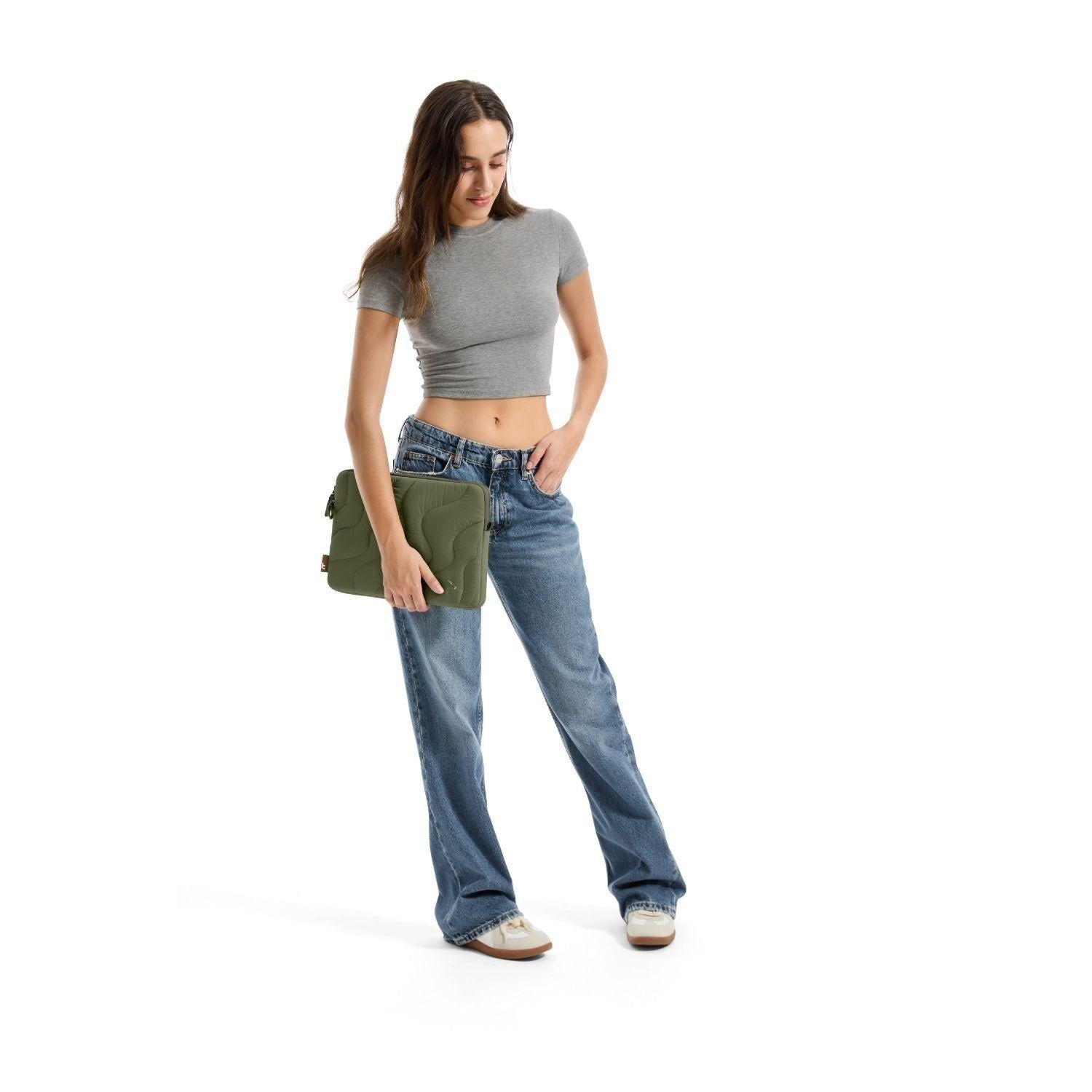 Tomtoc Funda Terra-A27 para MacBook Air 13" Verde-6