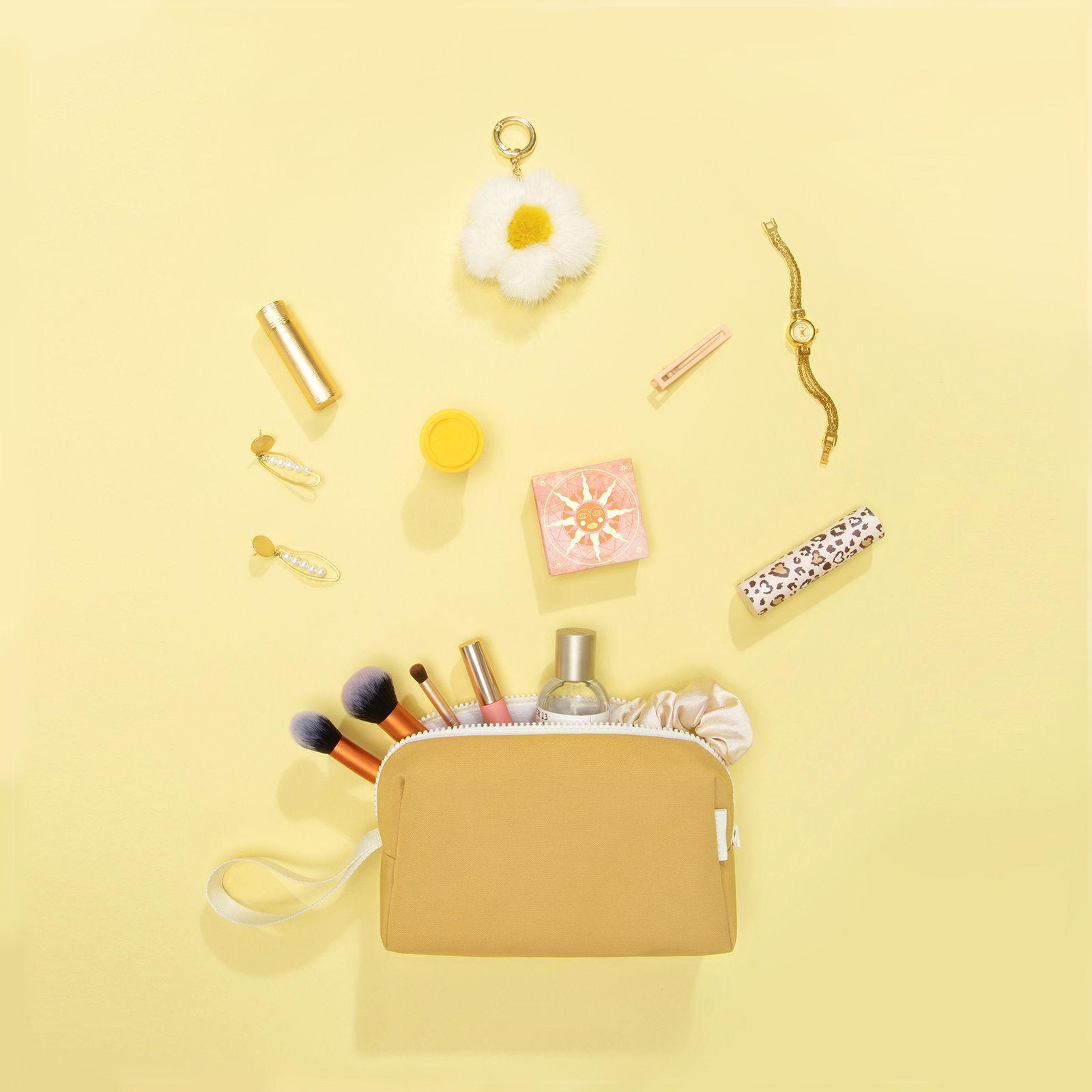 Tomtoc Funda Lady Para Macbook 13''+ organizador Amarillo-4