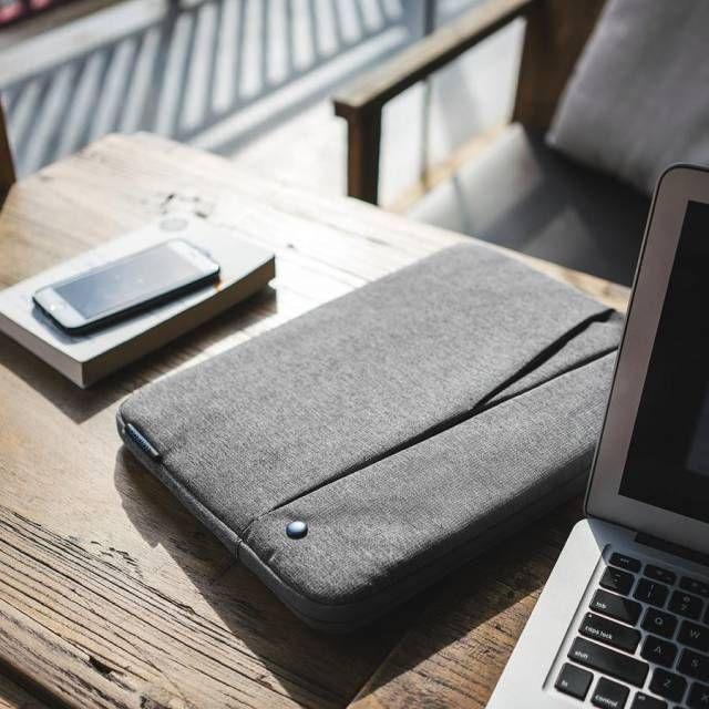 Funda Classic A18 para Macbook 13.5Gris-5