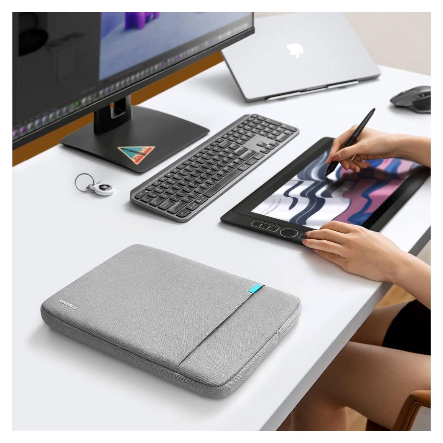 Tomtoc Funda Defender-A13 para MacBook Pro 16" - Gris Oscuro-2