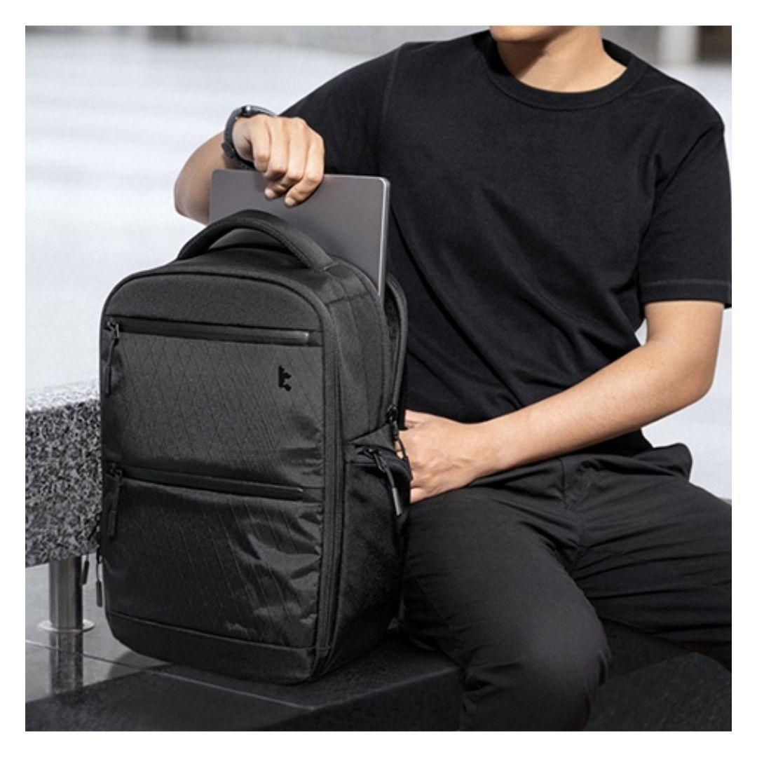 Tomtoc Mochila Premium TechPack-T73 X-PAC 30L Macbook 16" Negro-5