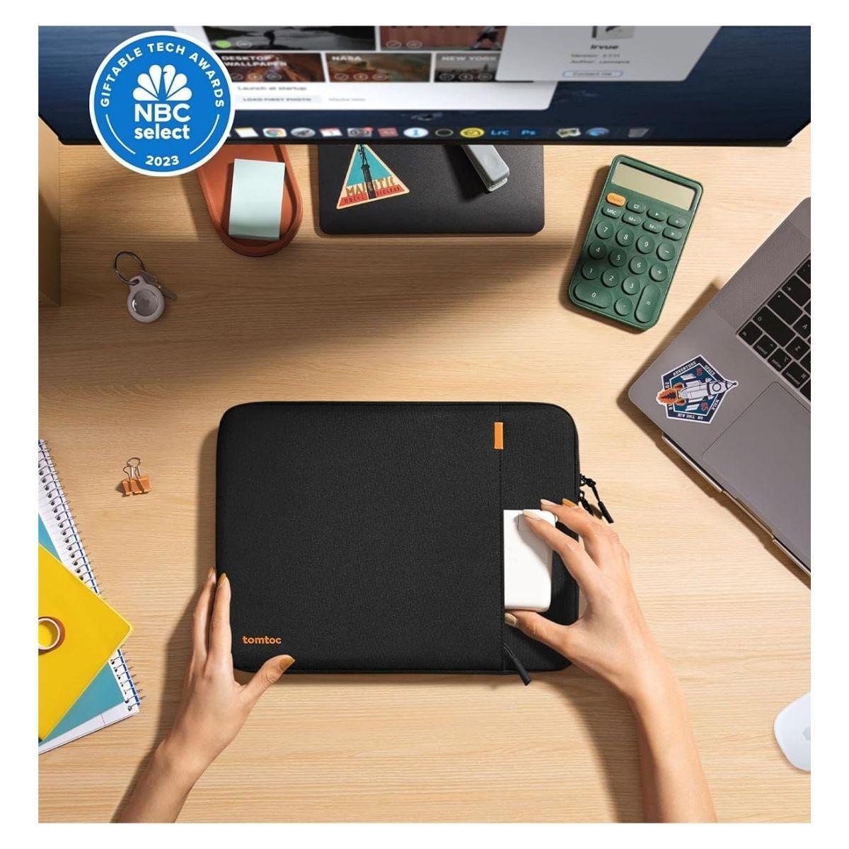 Tomtoc Funda Defender-A13 para MacBook Air M3/M2/M1 de 13" - Negro-2