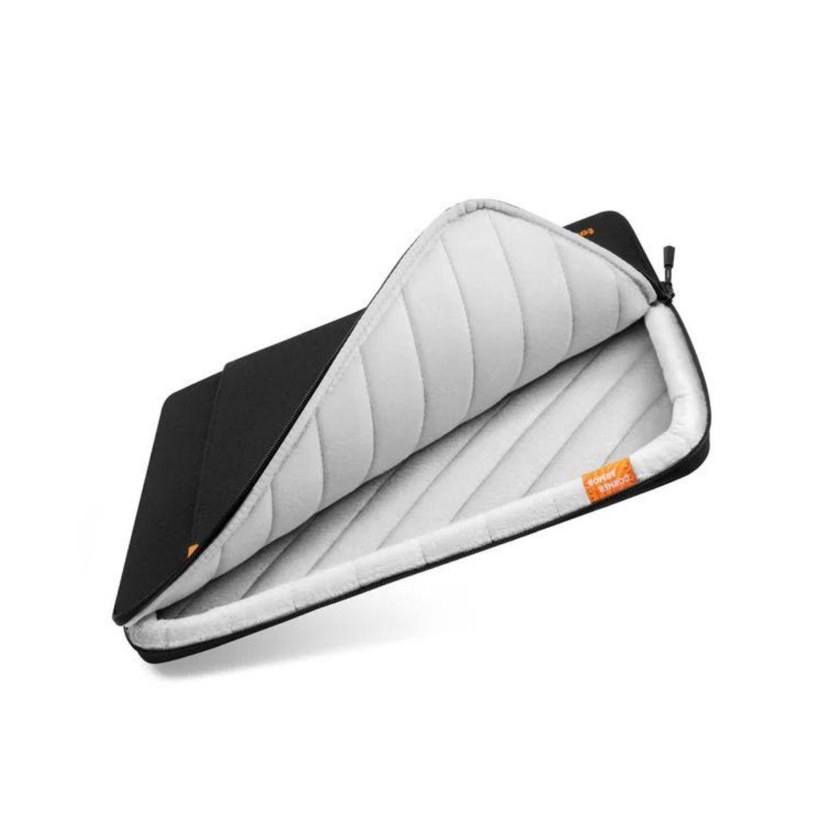 Tomtoc Funda Defender-A13 para MacBook Air M3/M2/M1 de 13" - Negro-3