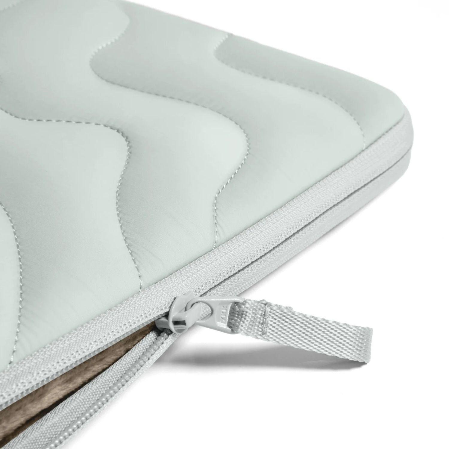 Tomtoc Funda Terra-A27 para MacBook Pro 14" Celeste-9
