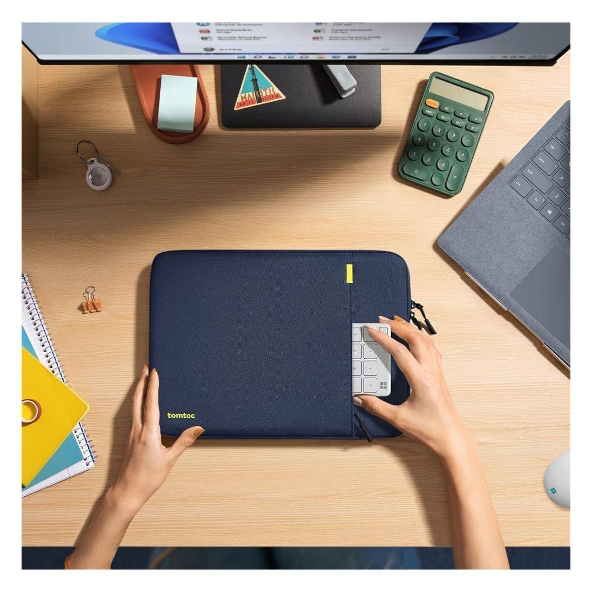 Tomtoc Funda Defender-A13 MacBook Pro 16" M3/M2/M1 Azul-2