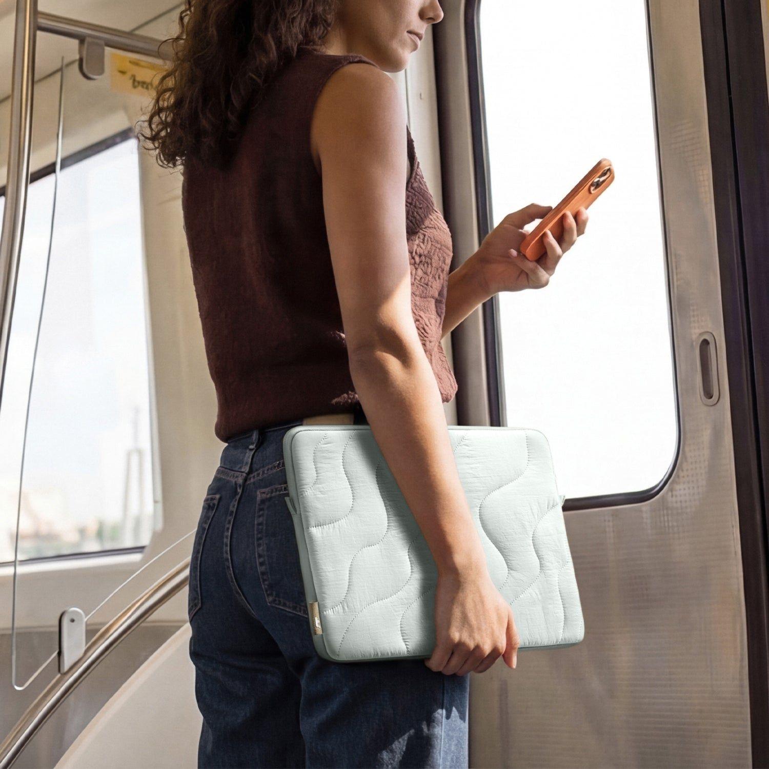 Tomtoc Funda Terra-A27 para MacBook Neo de 13" Celeste-9
