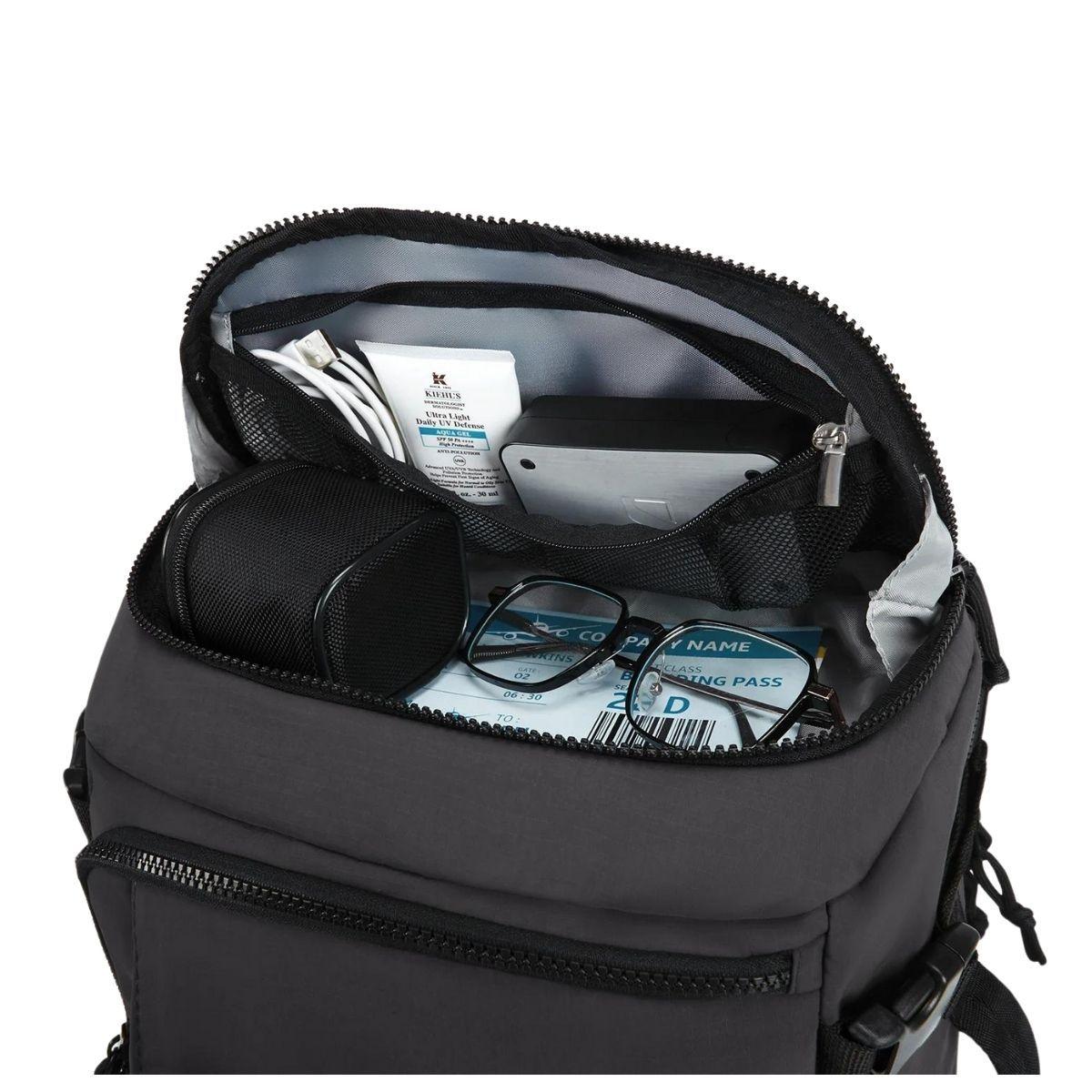 Bagsmart Mochila de Viaje Blast Mediana 38L para Notebook 15.6" - Negro-5