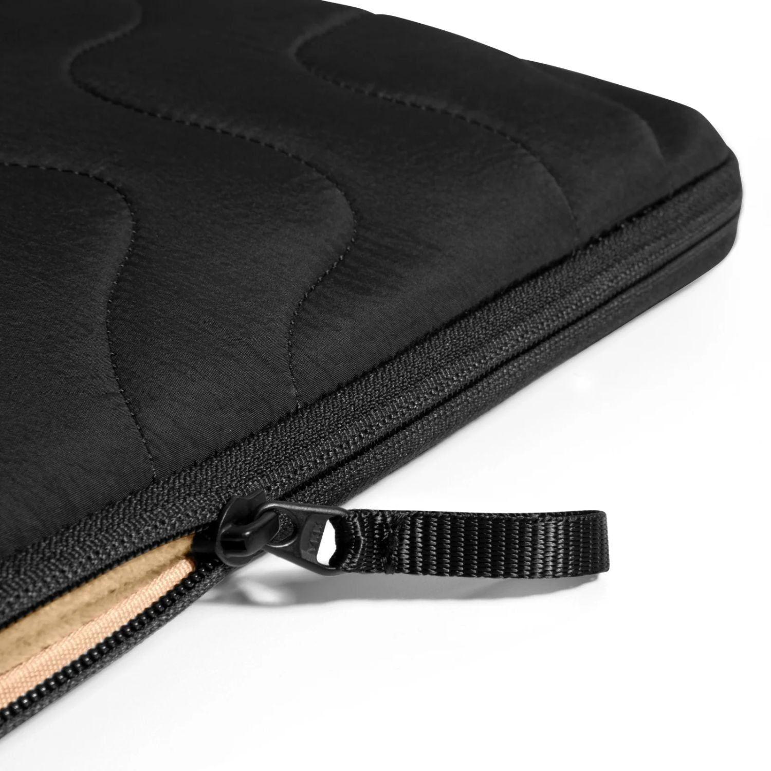 Tomtoc Funda Terra-A27 para MacBook Pro 14" Negro-9