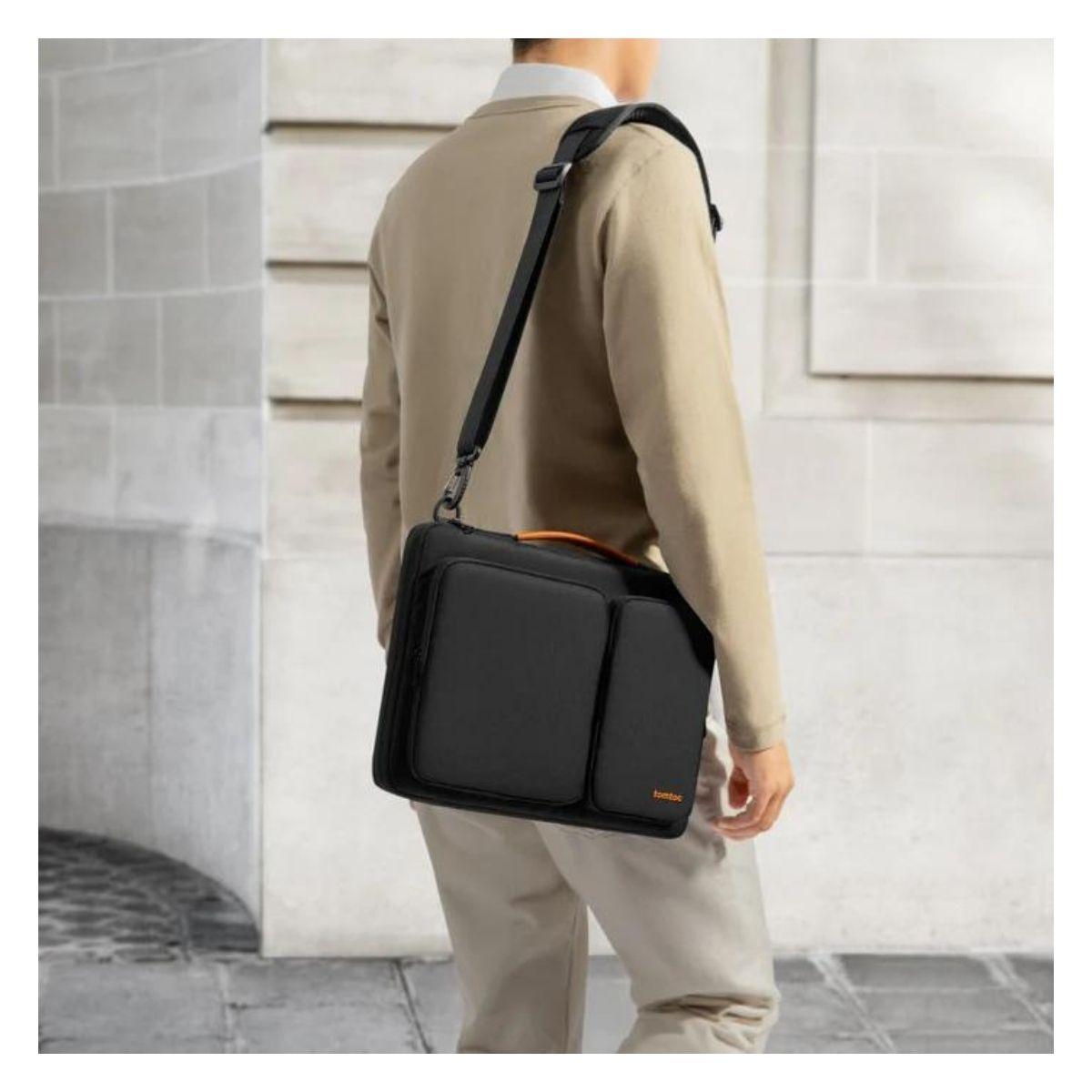 Tomtoc Bolso de Hombro Defender-A42 para MacBook Pro M3/M2/M1 de 16" - Negro-2