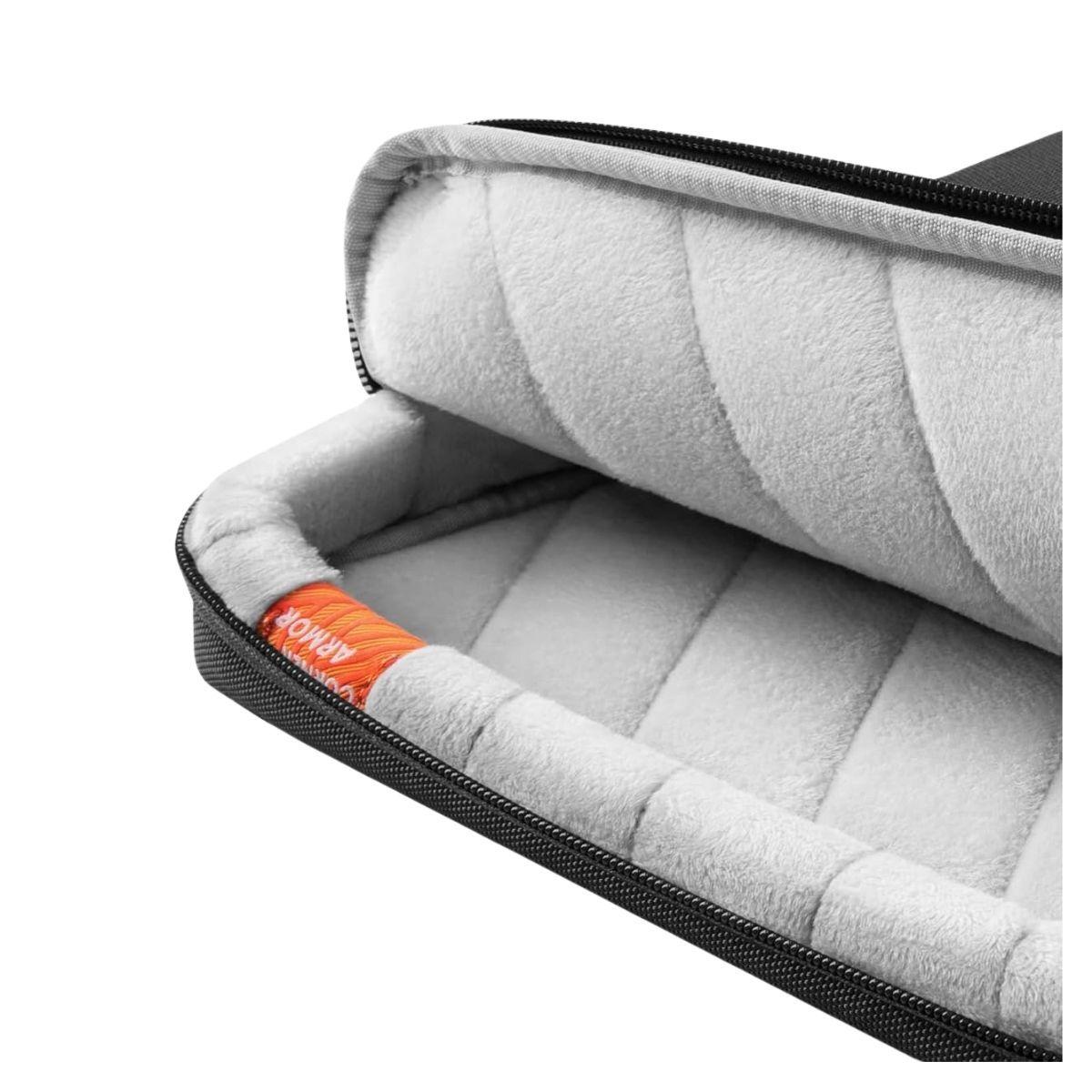 Tomtoc Bolso de Hombro Defender-A42 para MacBook Pro M3/M2/M1 de 16" - Negro-6