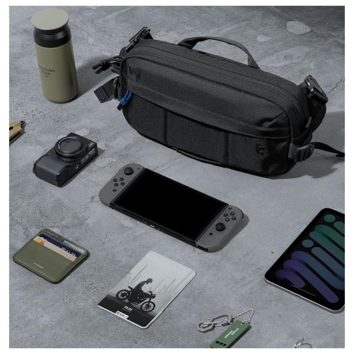 Tomtoc Bolso Sling Wander-T26 para NS/iPad Mini (5.5L) - Negro-7
