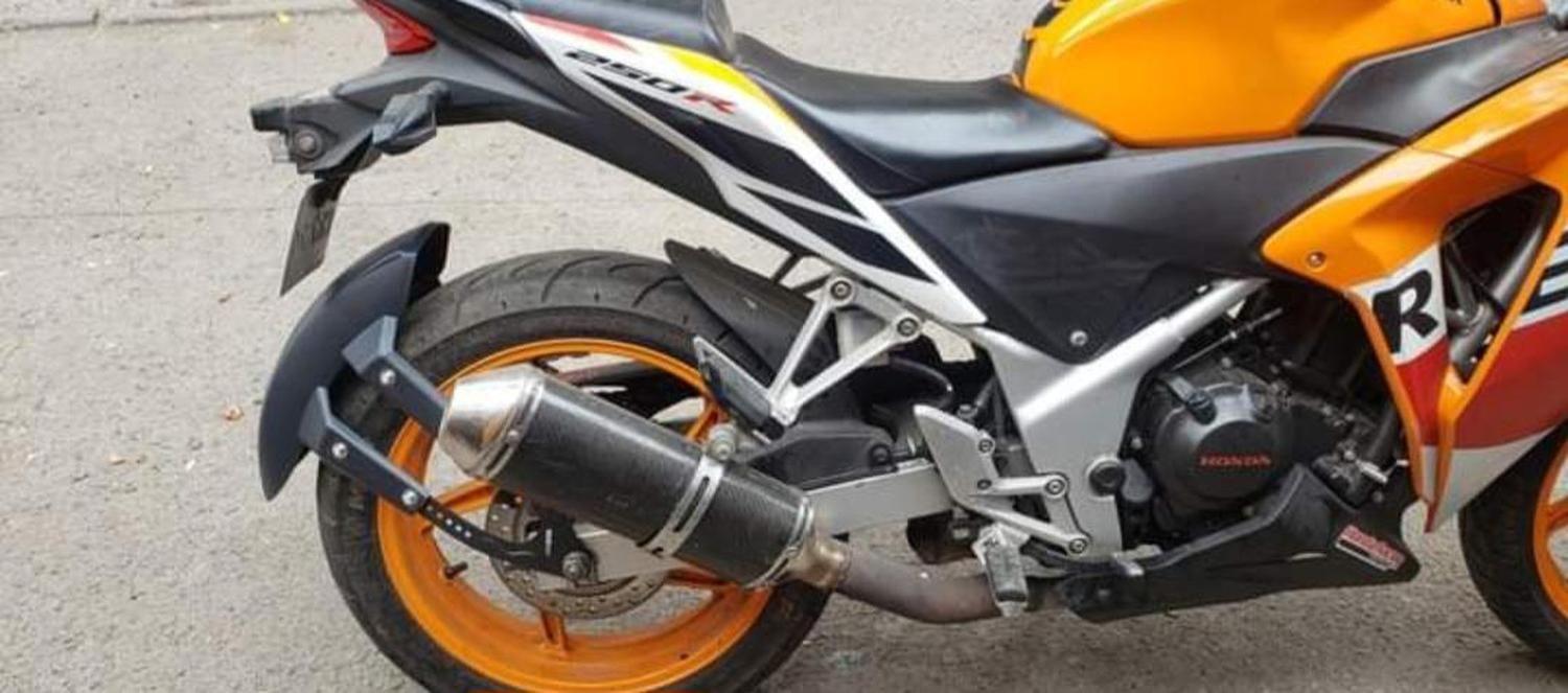 Tapabarro Trasero Para El Agua Moto Honda Cbr 250r - 300r-2