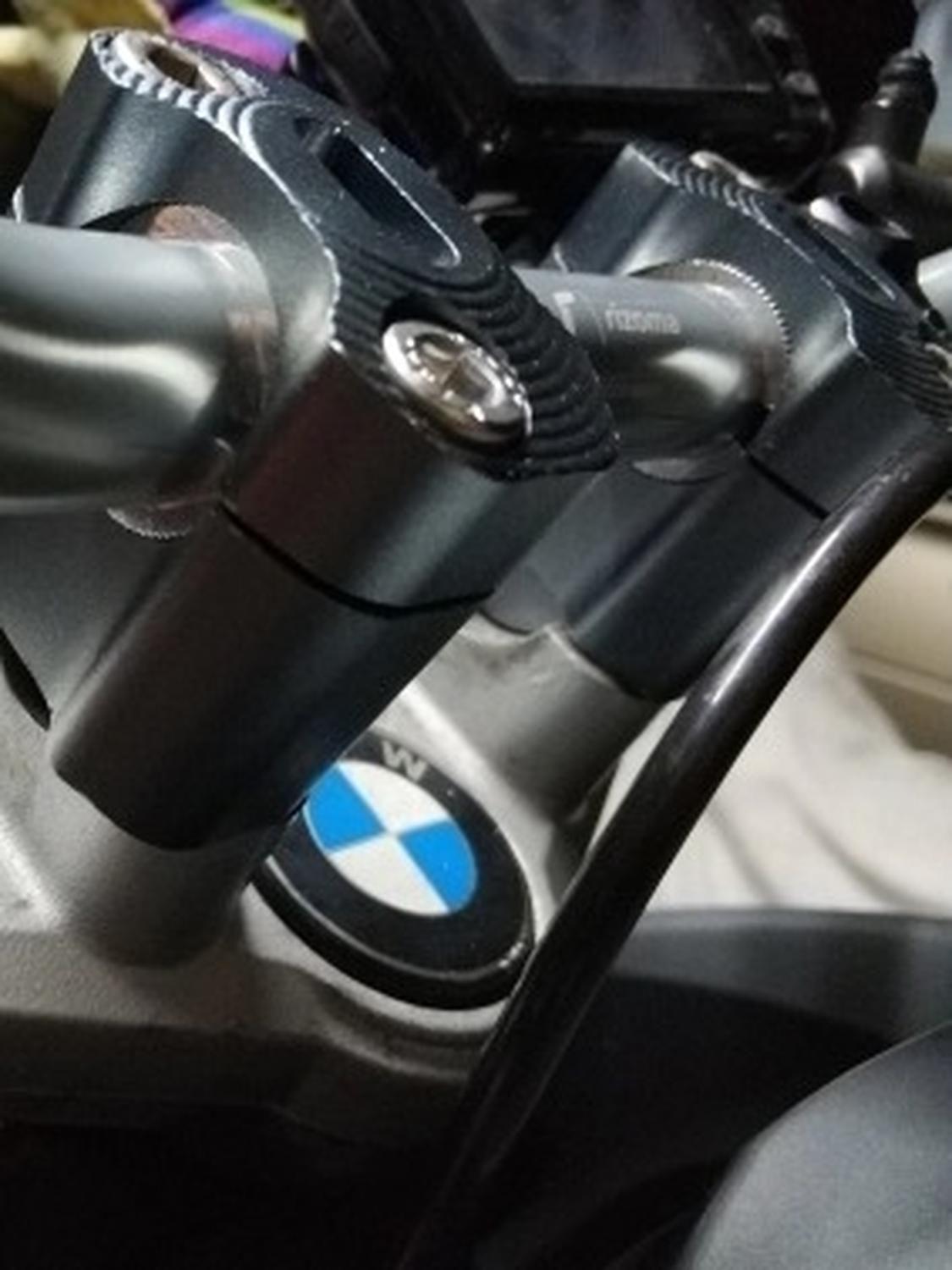 Alza Manubrio / Volantes Para Motos 7/8 22mm Universal-1