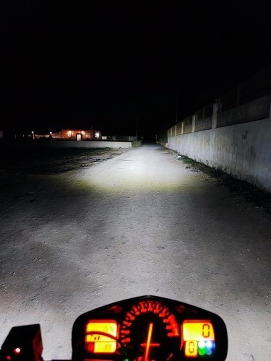 Ampolleta Led H4 / 6500k / 8000lm Moto Yamaha Fzn 150-3