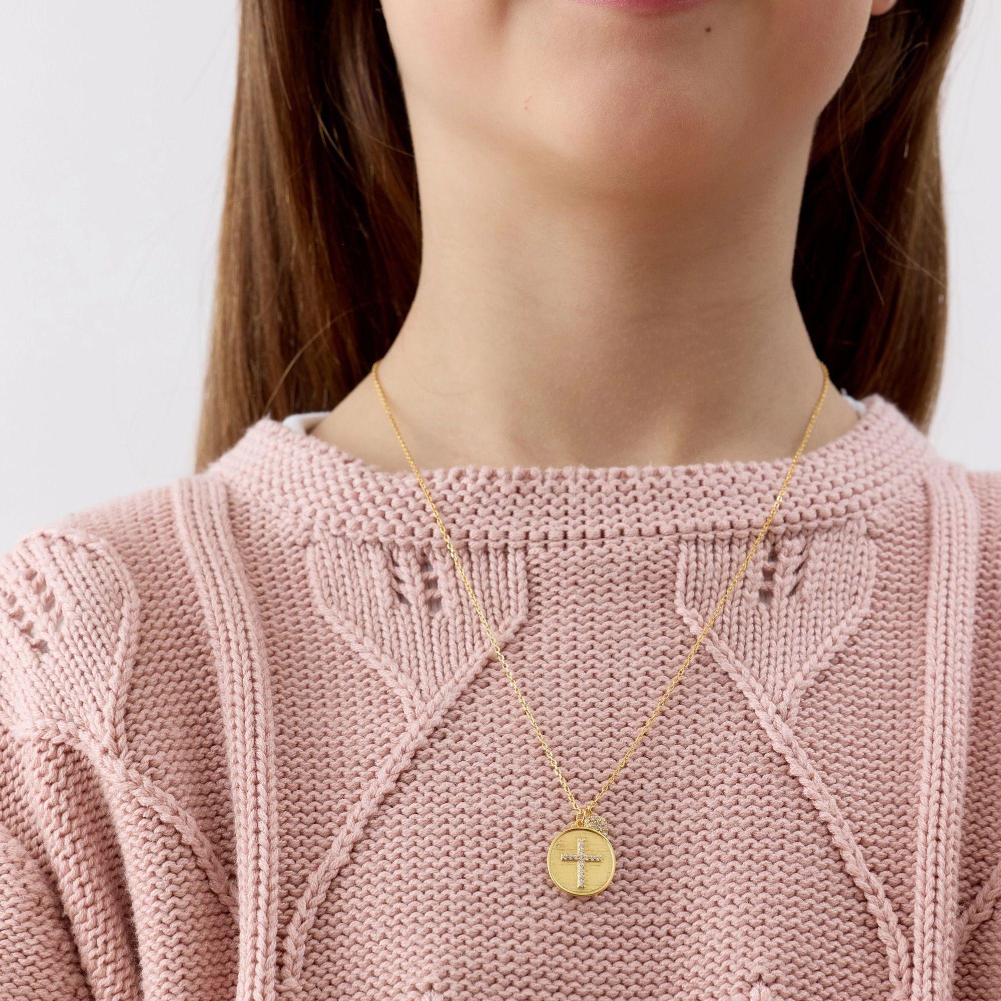 Collar Religioso con una medalla de Cruz con Circones de Plata 925 enchapada en Oro de 18k-3