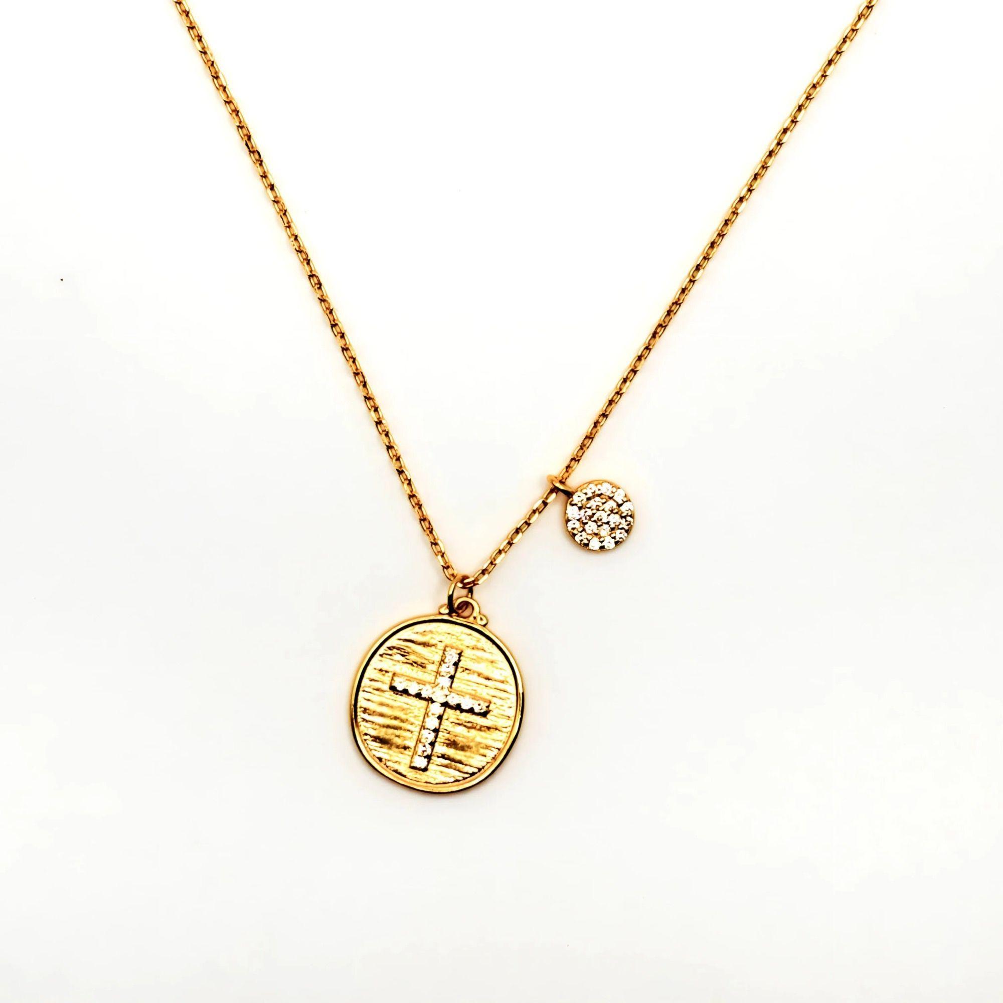 Collar Religioso con una medalla de Cruz con Circones de Plata 925 enchapada en Oro de 18k-4