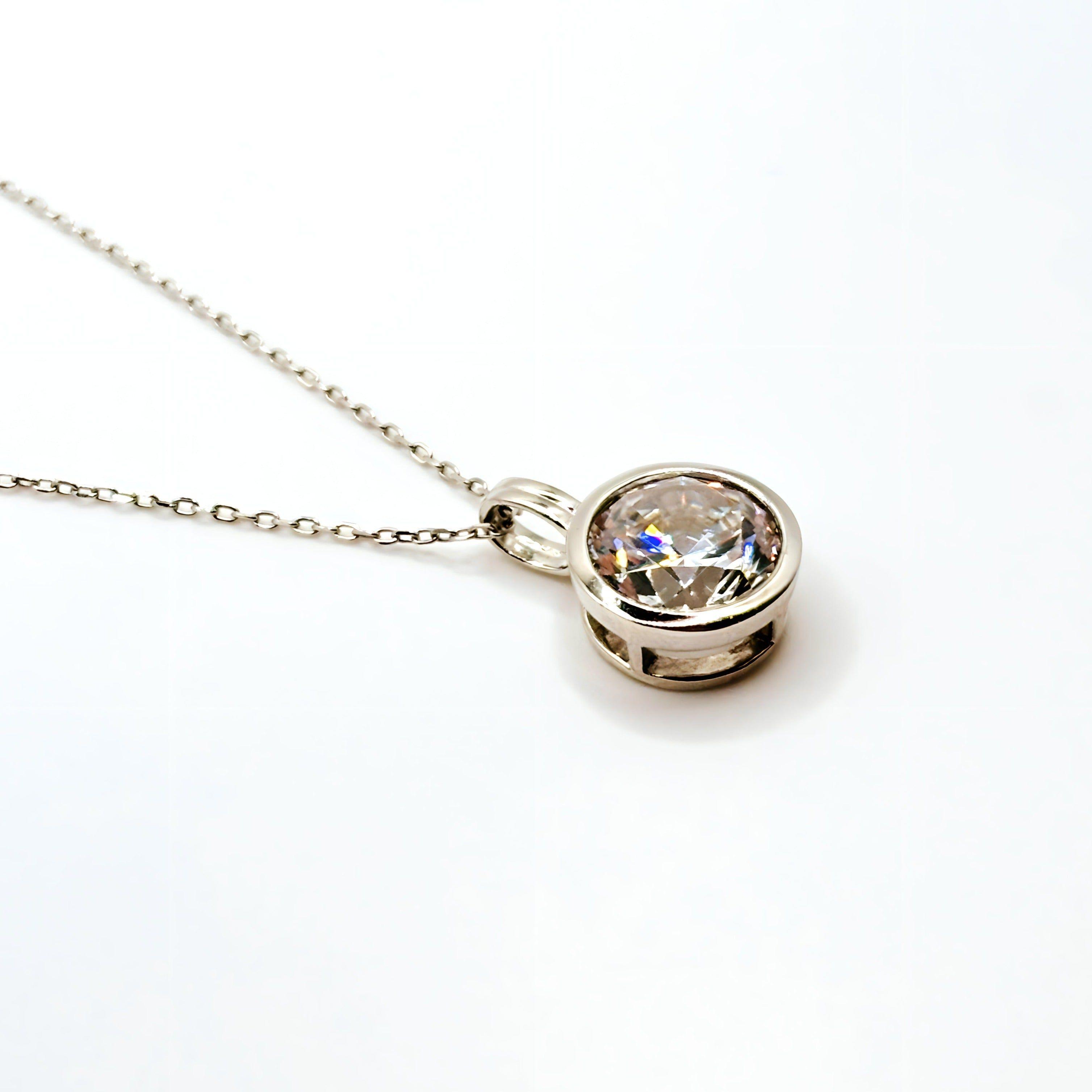 Collar de Circón Solitario de 11 mm de Plata 925-4
