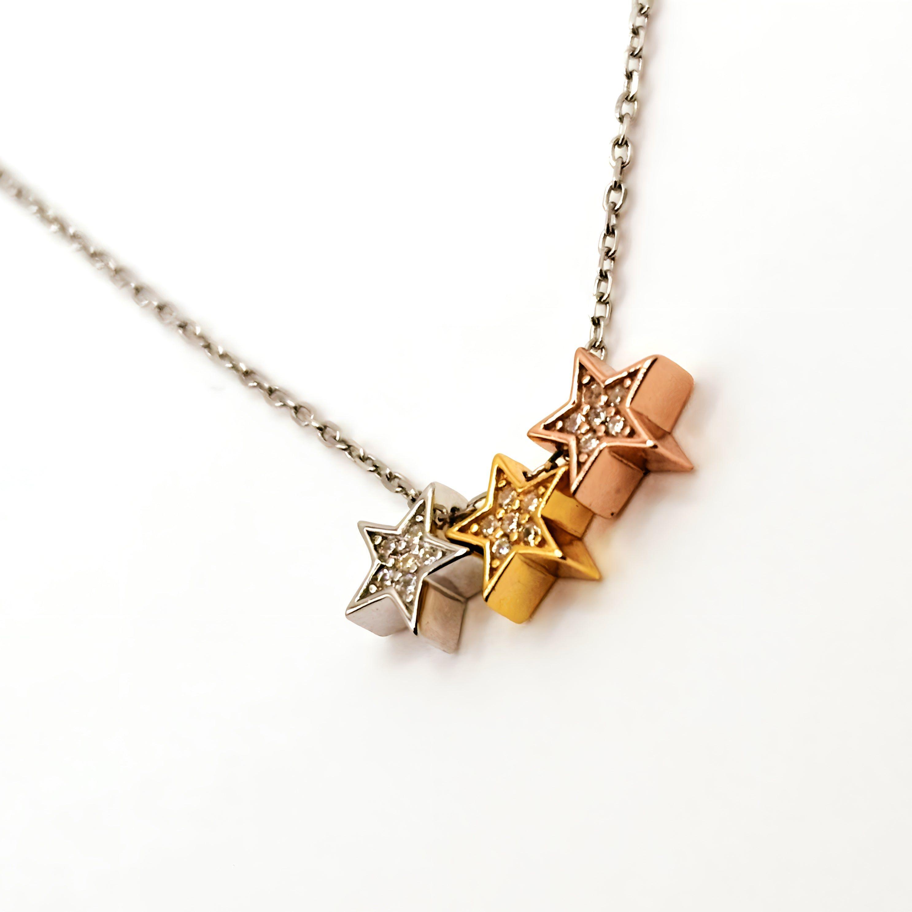 Collar con Trio de Estrellas de Plata 925 y enchapadas en Oro de 18k-2