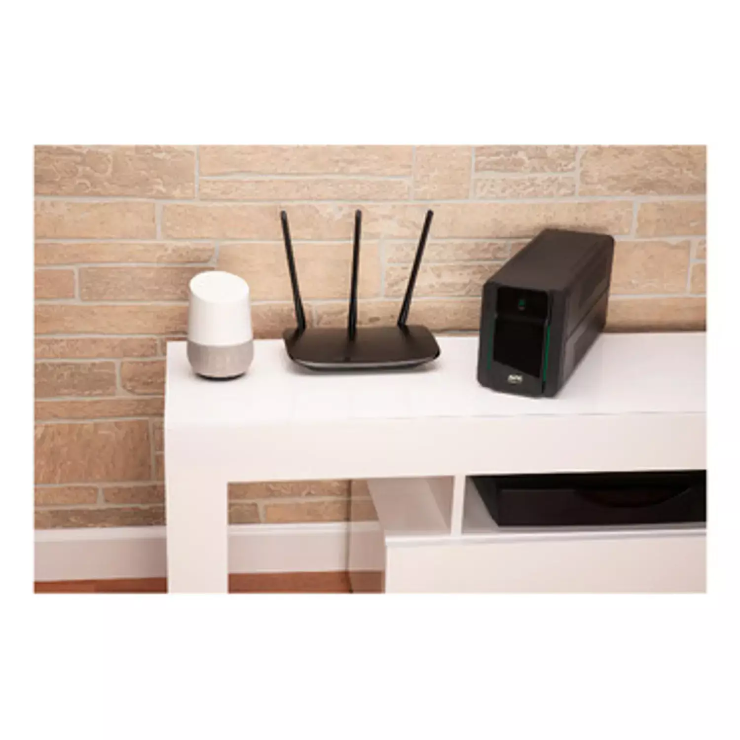 APC Easy UPS BVX900LI MS UPS Interactiva 900VA 480W 230V 3 Salidas AVR-2