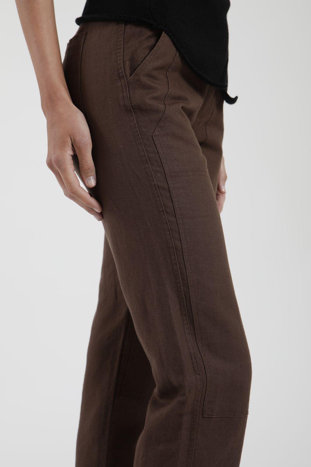 Pantalón mujer Iris café Lino Froens-4