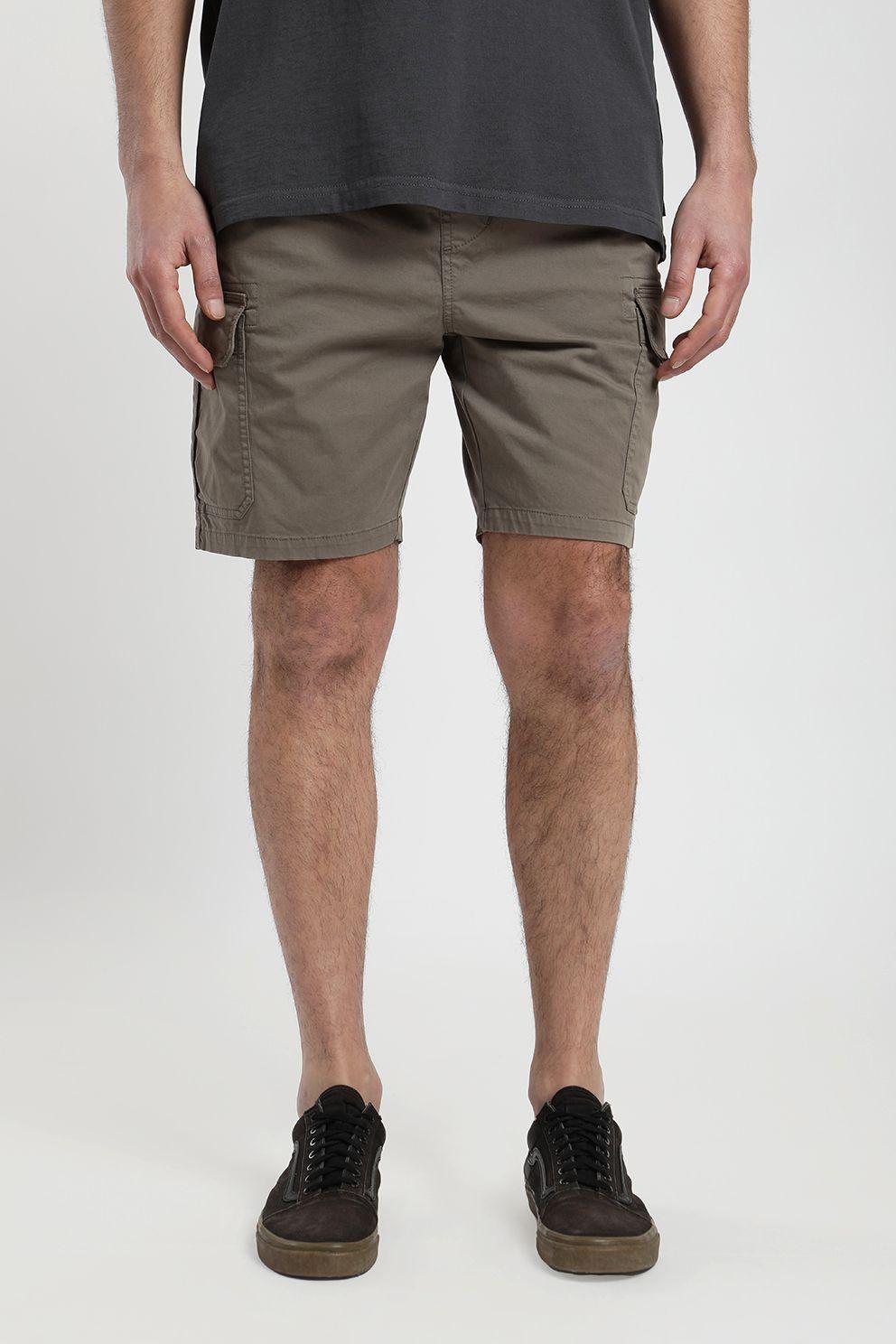 Short hombre Travel olivo-0