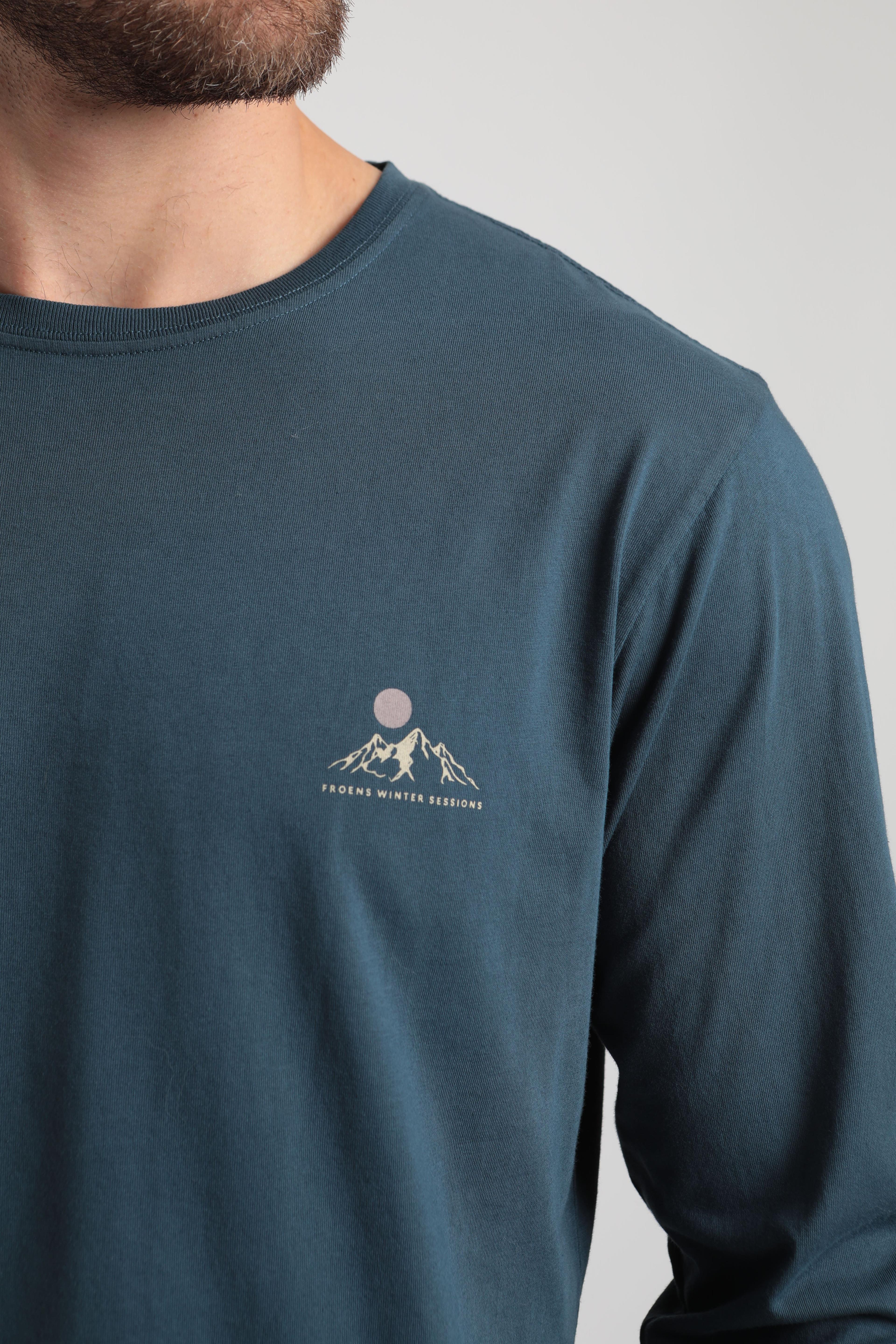 Polera manga larga hombre montaña azul -1