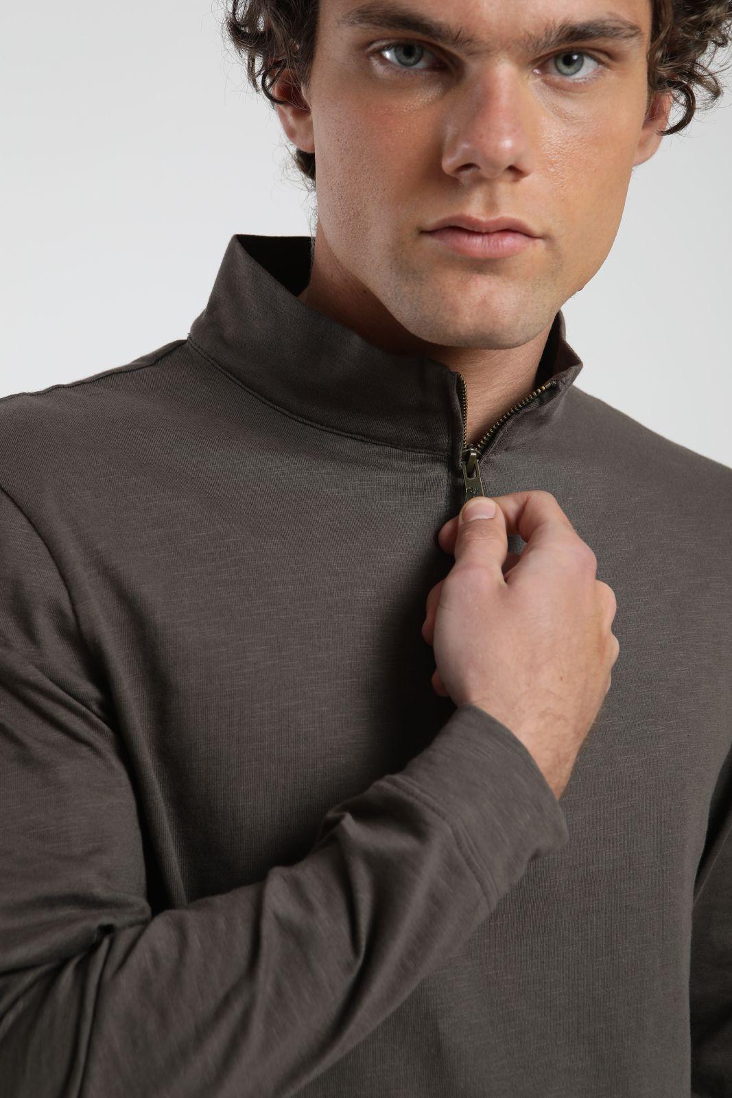 Polerón hombre Ulmo hombre café Algodón orgánico Froens-3