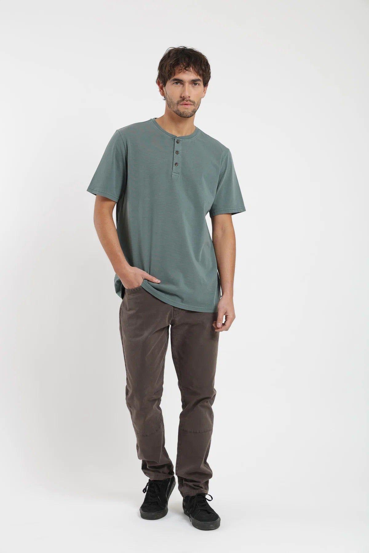 Polera manga corta hombre Mao-3