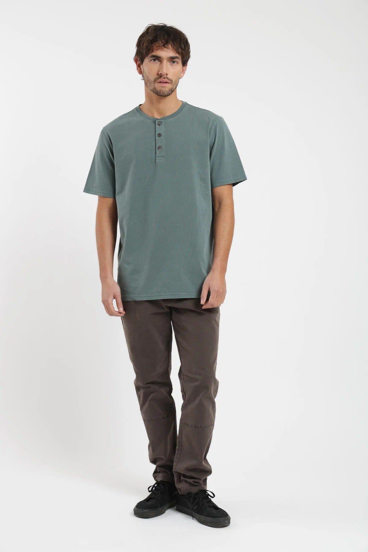 Polera manga corta hombre Mao-4