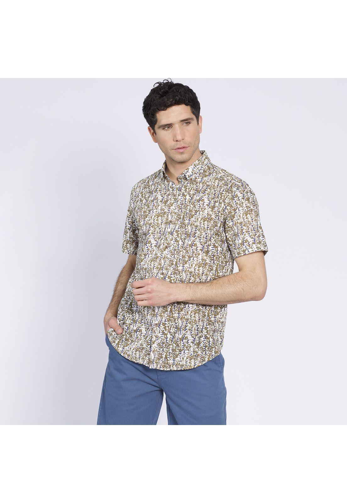 Camisa Manga Corta Estampada Diseño Slim Fit Botón Cuello Café-1