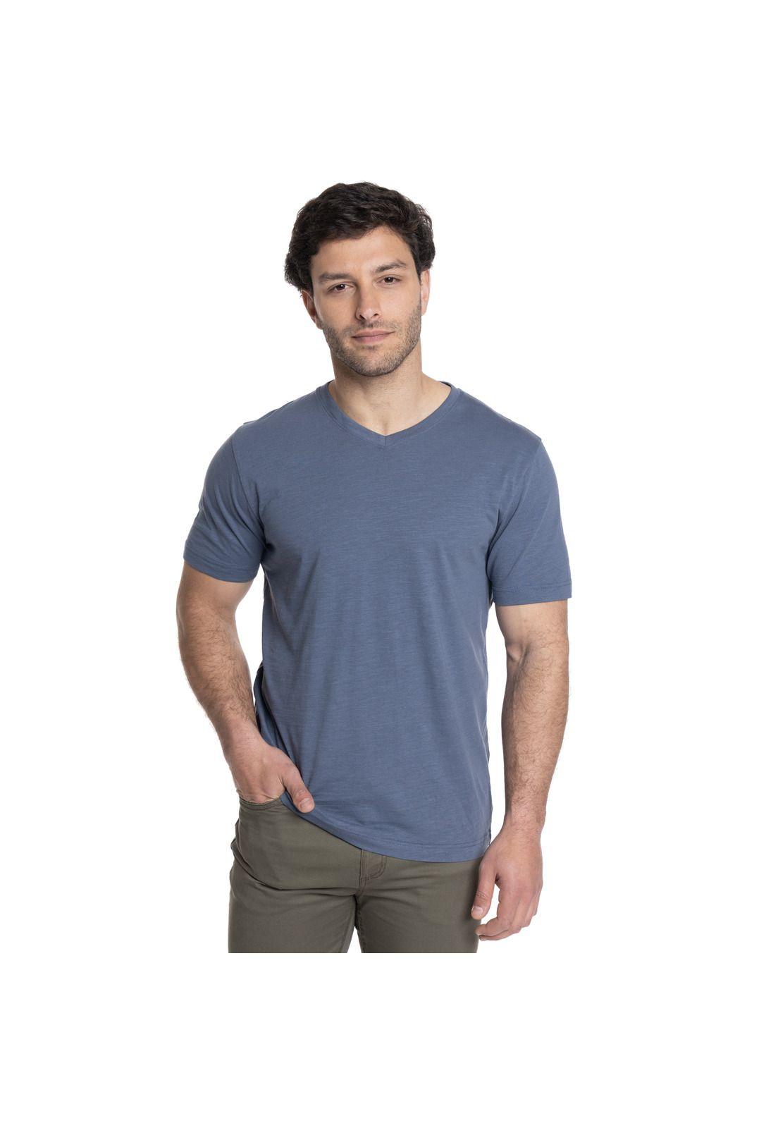 POLERA HOMBRE CUELLO V-8