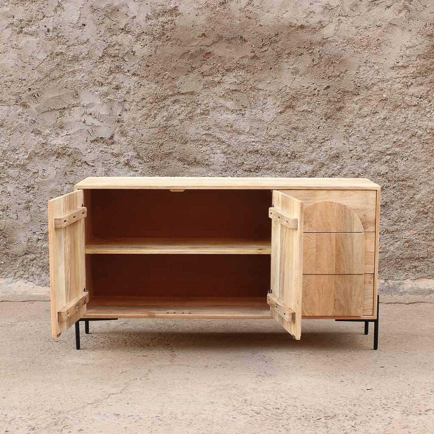 Buffet almendra 135x40x75cm-4