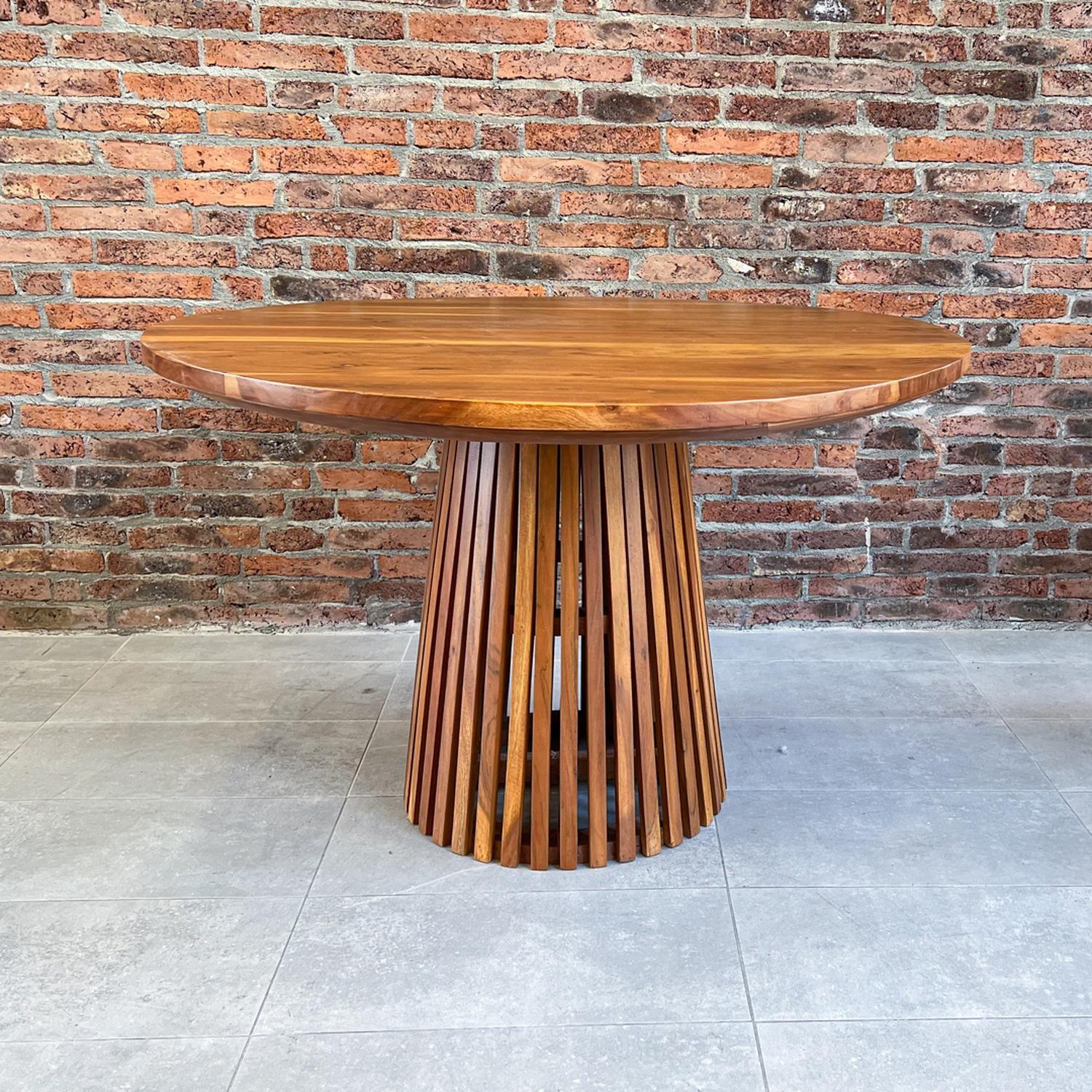 Mesa de Comedor Redonda madera Teca Modelo Bosque-4