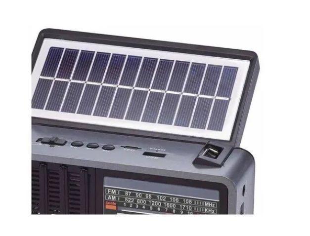 Radio Solar Recargable IRT Con Lampara Bluetooth, USB-3