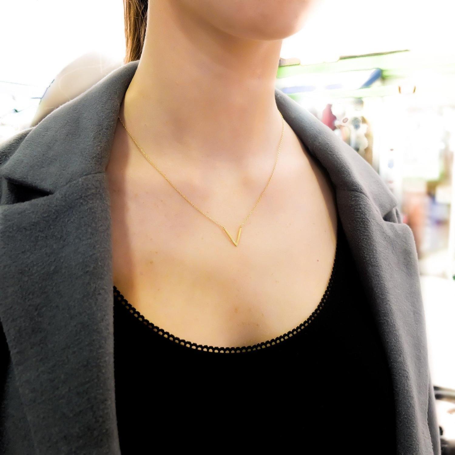 Collar V chica gold-9