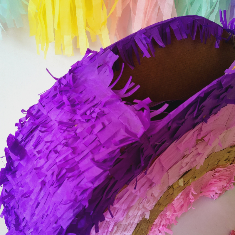 PIÑATA ARCOIRIS MORADA-1