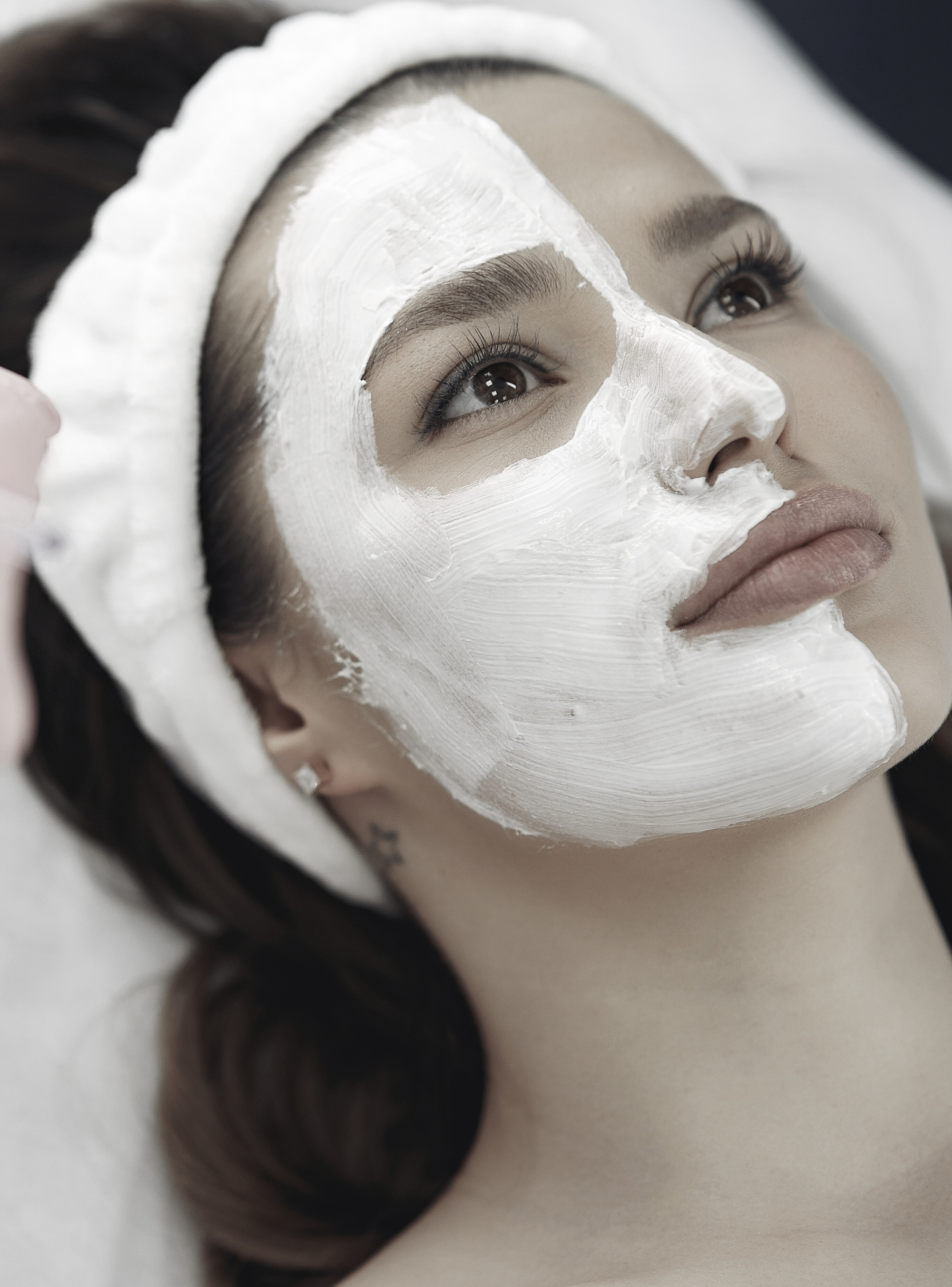 Head Spa Hidratación Capilar + Limpieza Facial con Cóctel Vitaminíco.-1
