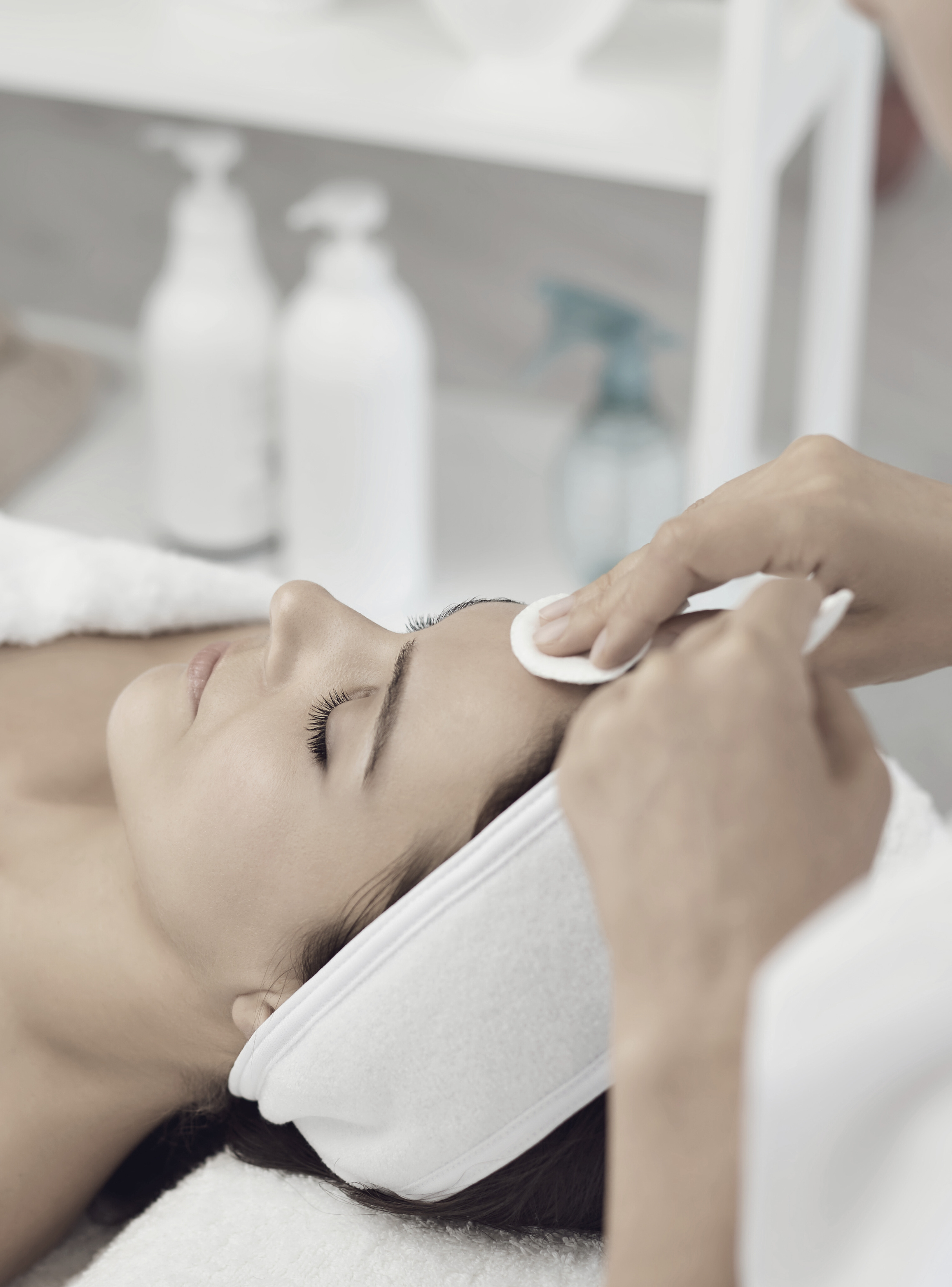 Head Spa Hidratación Capilar + Limpieza Facial Fotodinámica.-1