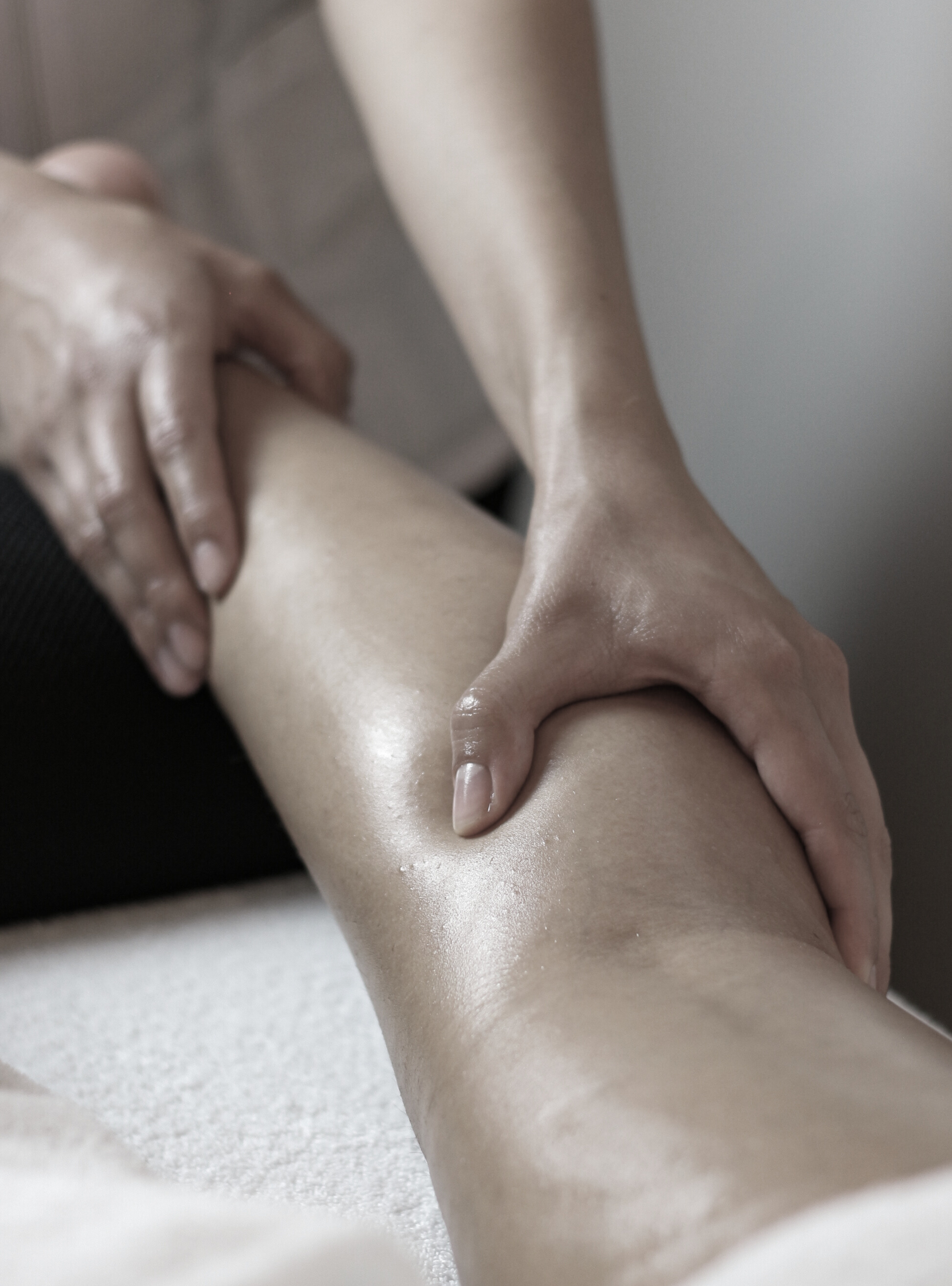 Masaje Revitalizante De Piernas Para Activar Circulación-1