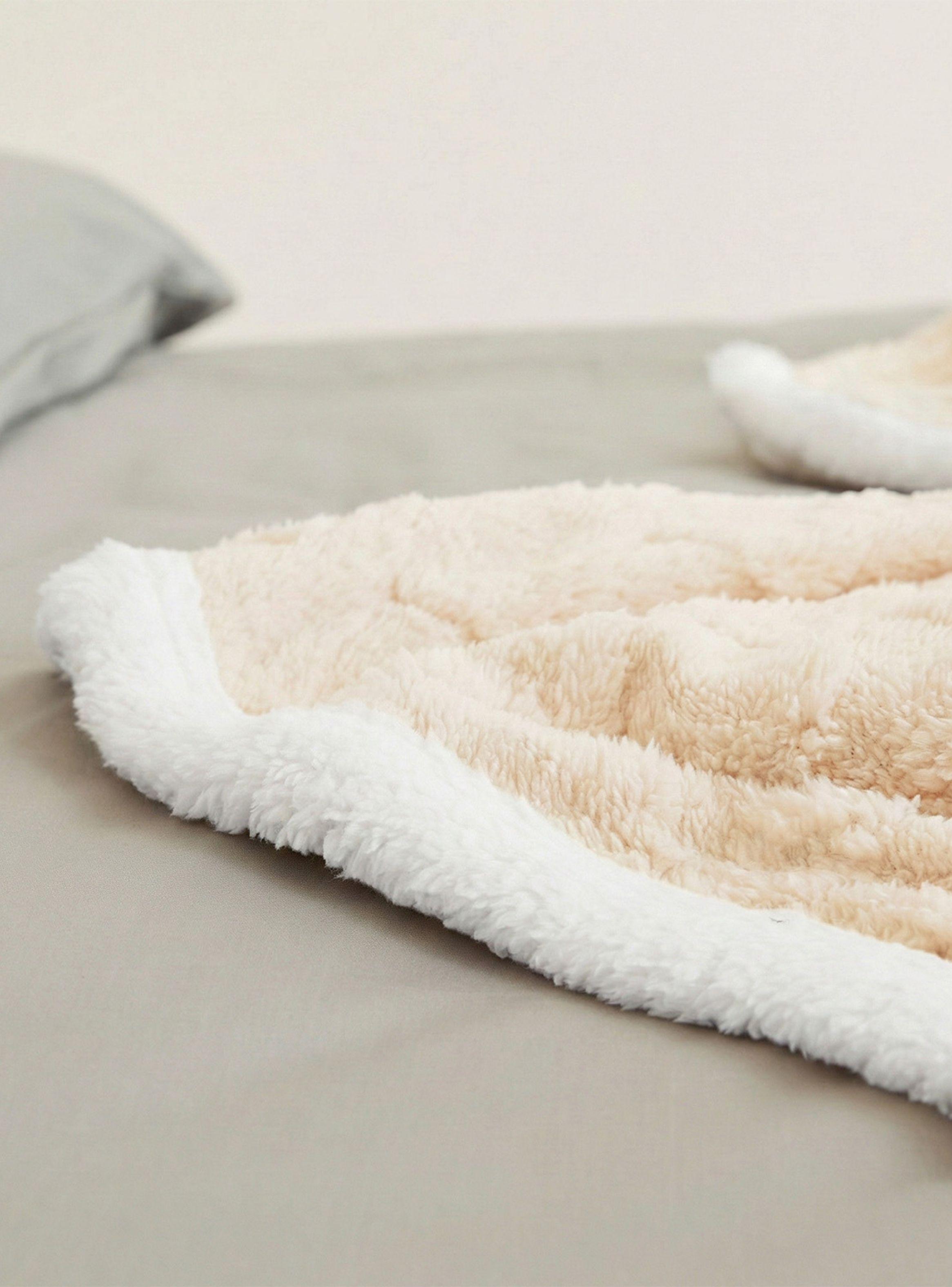 Manta Frazada Sherpa Jacquard Crema 1,5 Plazas Relan-4