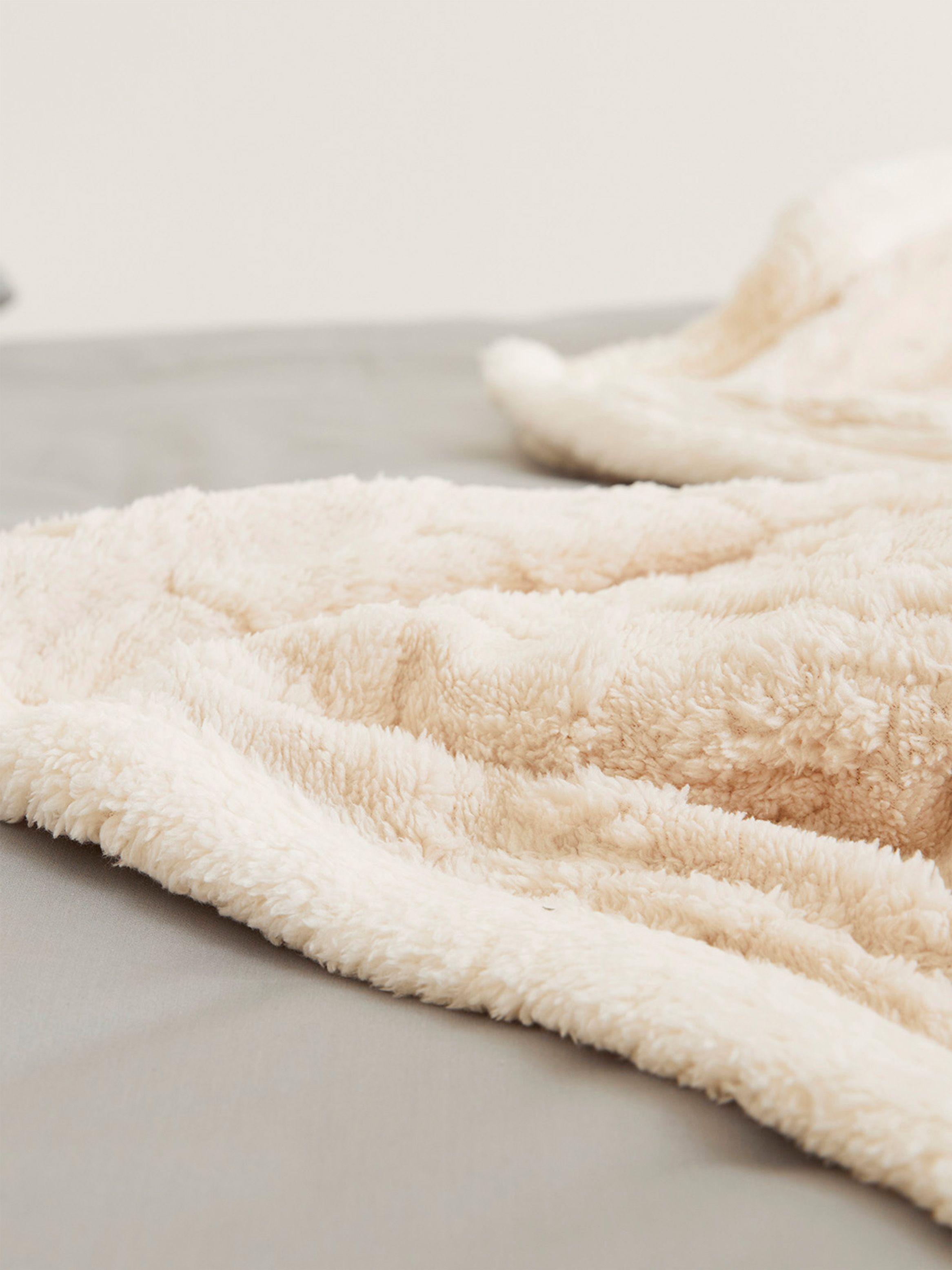 Manta Sherpa Polar Franela Crema 1,5 Plazas / Frazada Crema Relan-2
