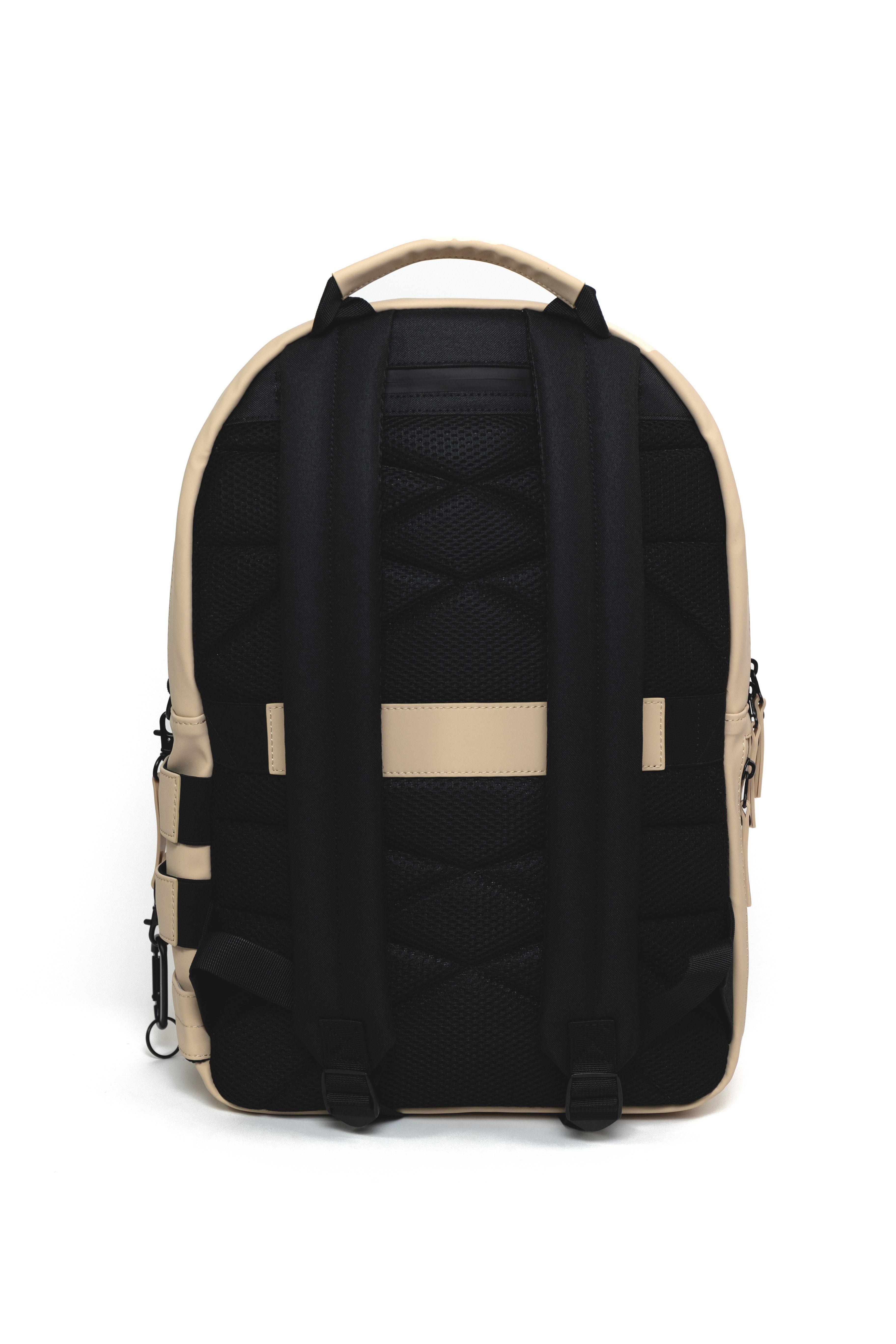 MOCHILA MOVE IMPERMEABLE DE PLASTICO RECICLADO-1