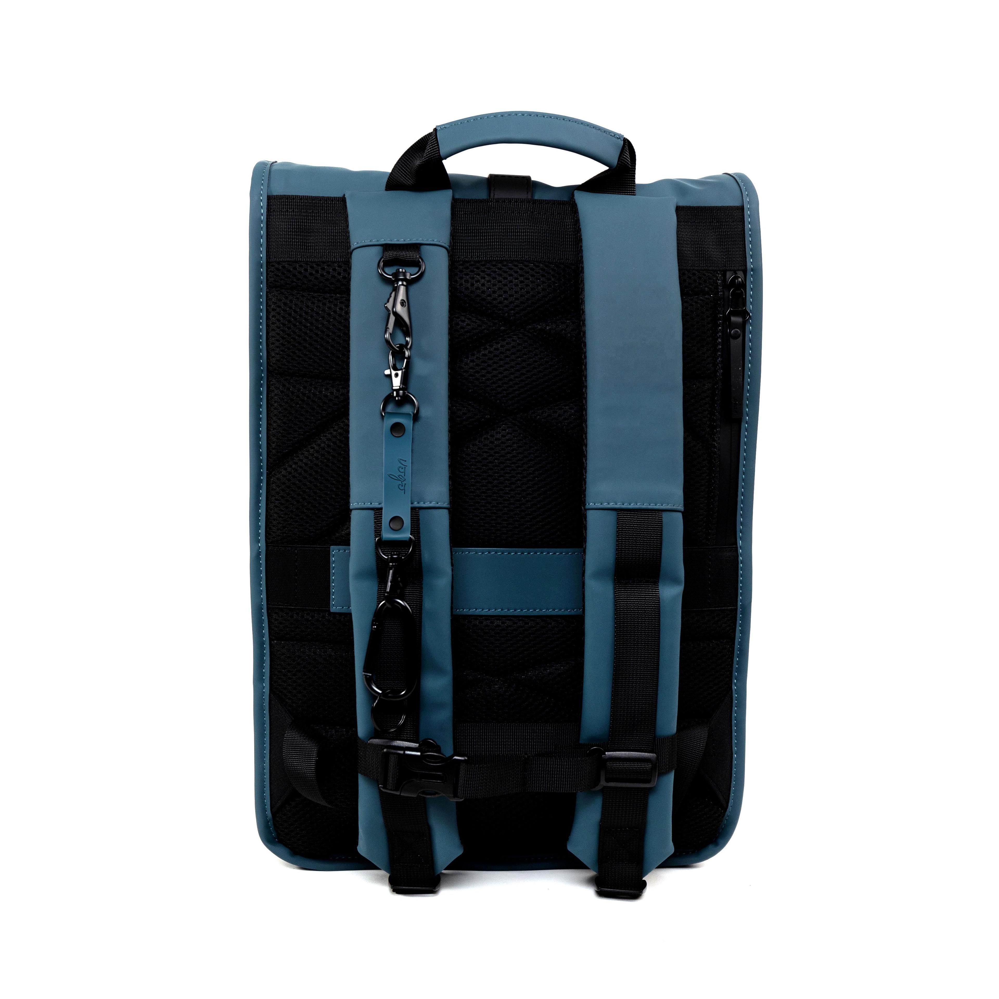 MOCHILA ROLLTOP IMPERMEABLE DE PLASTICO RECICLADO-3